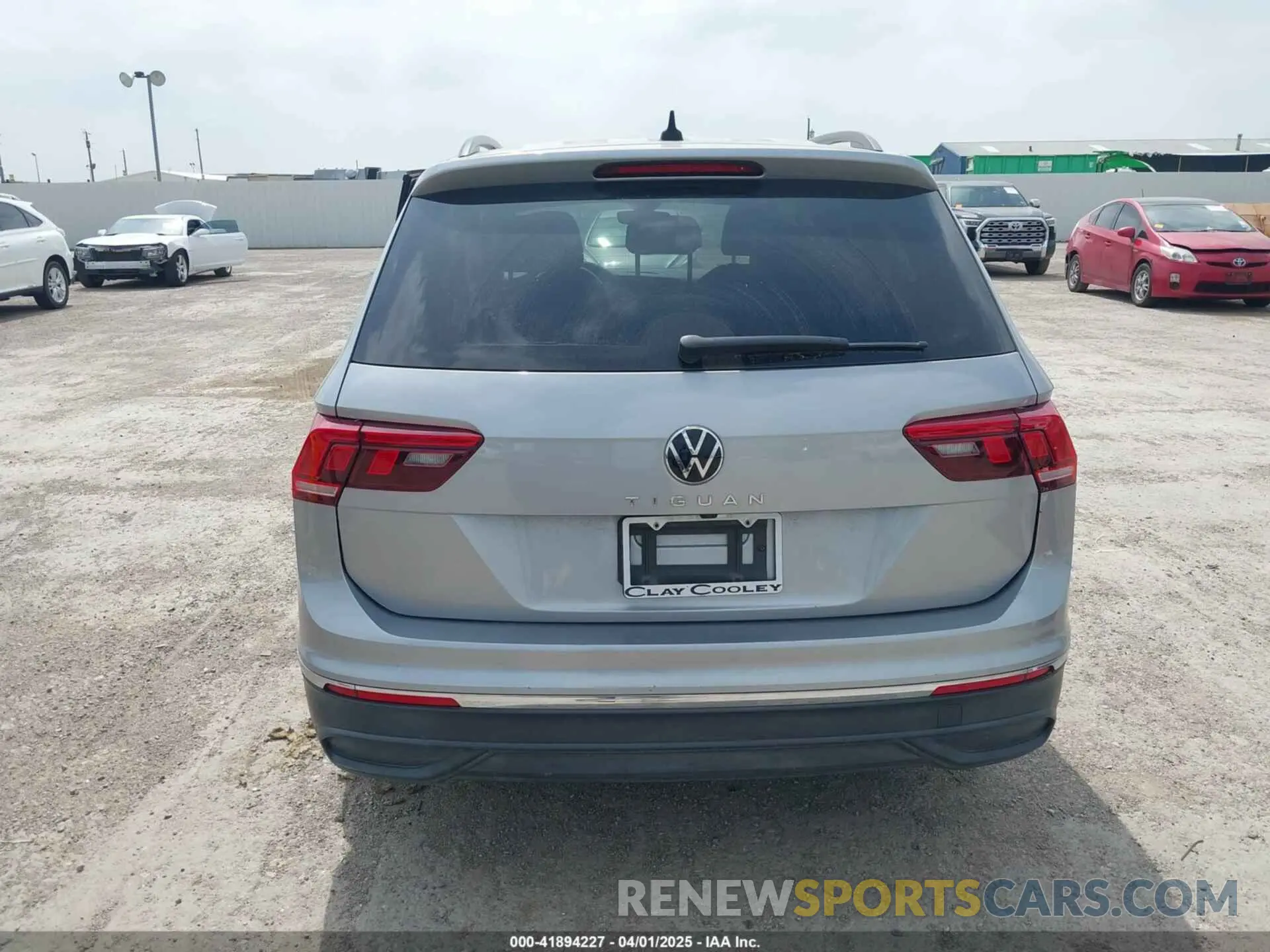 16 Photograph of a damaged car 3VV1B7AX8NM106849 VOLKSWAGEN TIGUAN 2022