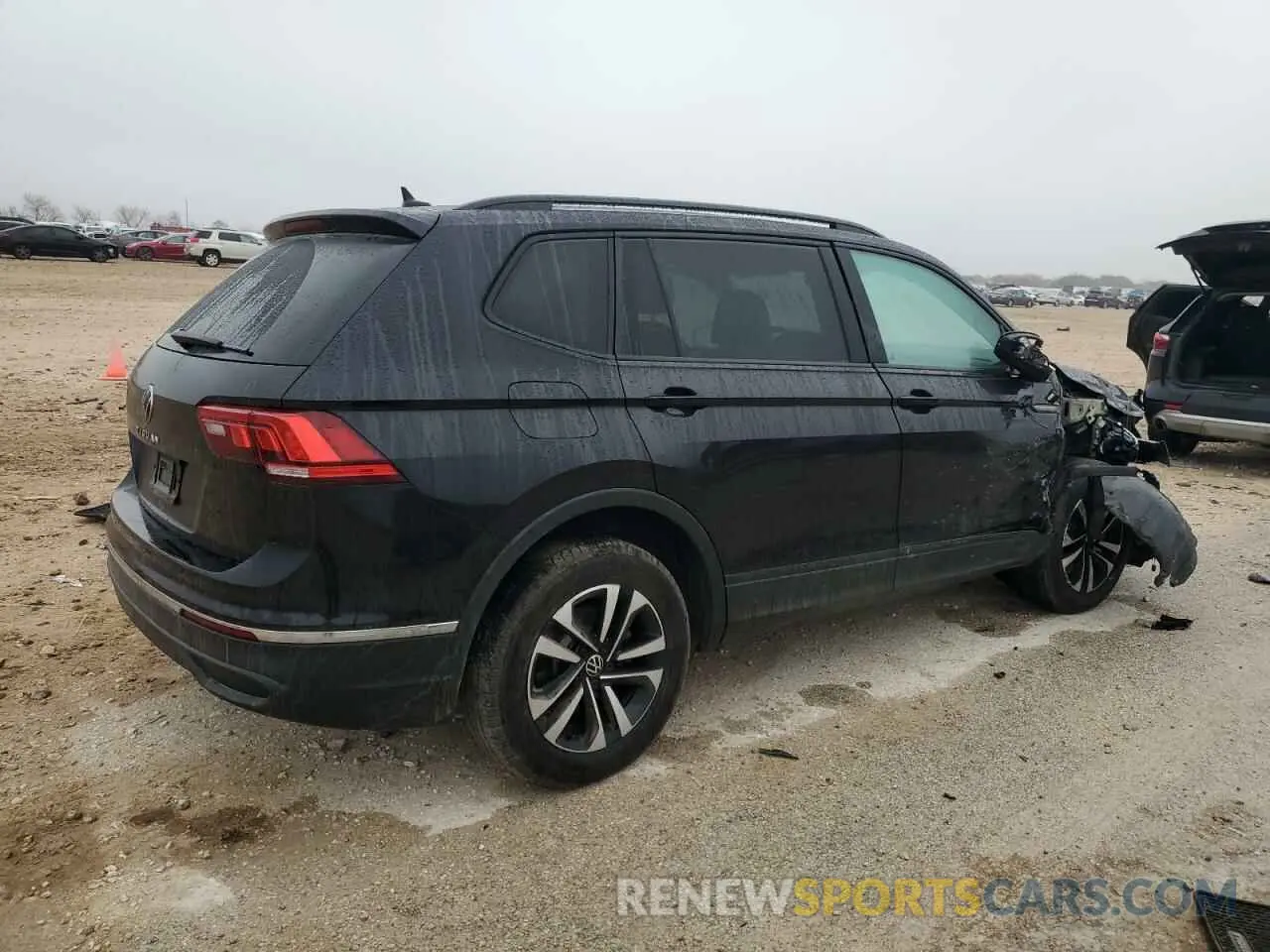 3 Photograph of a damaged car 3VV1B7AX9NM034513 VOLKSWAGEN TIGUAN 2022