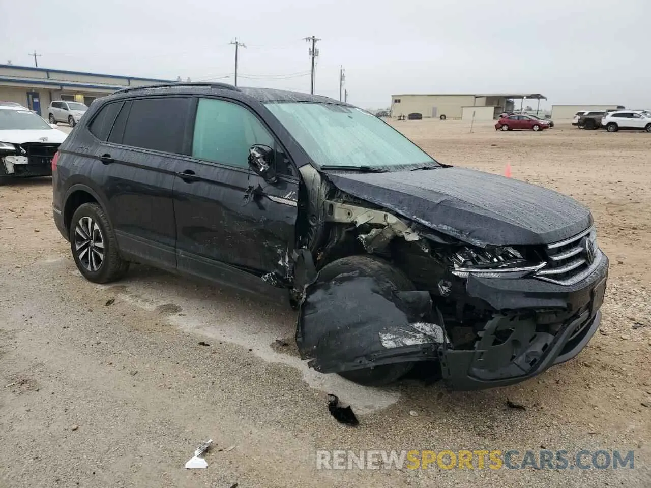4 Photograph of a damaged car 3VV1B7AX9NM034513 VOLKSWAGEN TIGUAN 2022