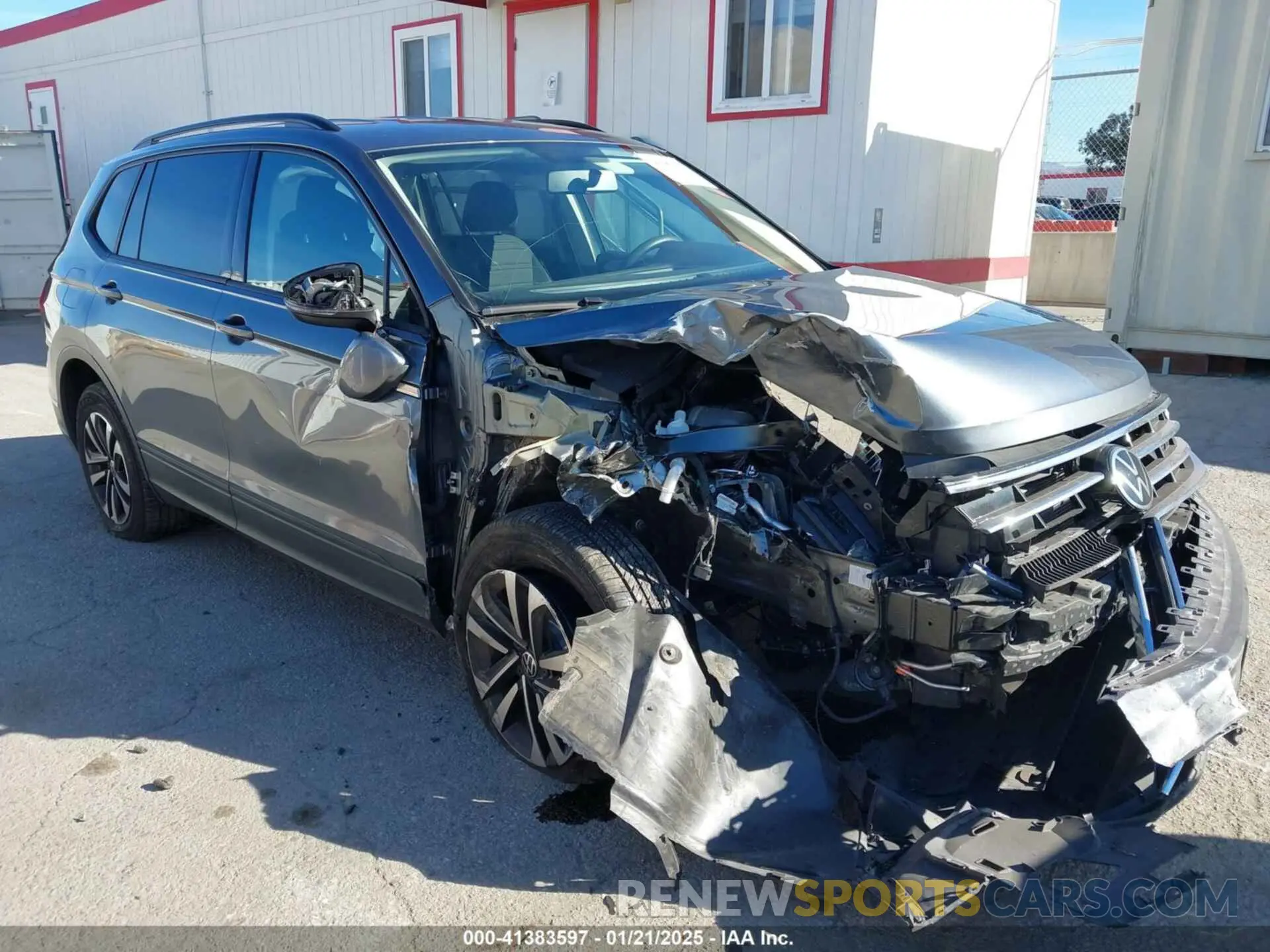 1 Photograph of a damaged car 3VV1B7AX9NM055507 VOLKSWAGEN TIGUAN 2022