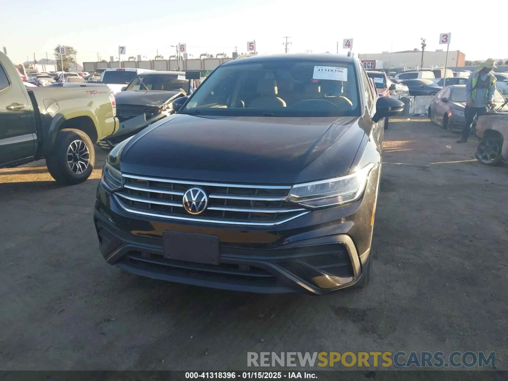 12 Photograph of a damaged car 3VV1B7AX9NM124552 VOLKSWAGEN TIGUAN 2022