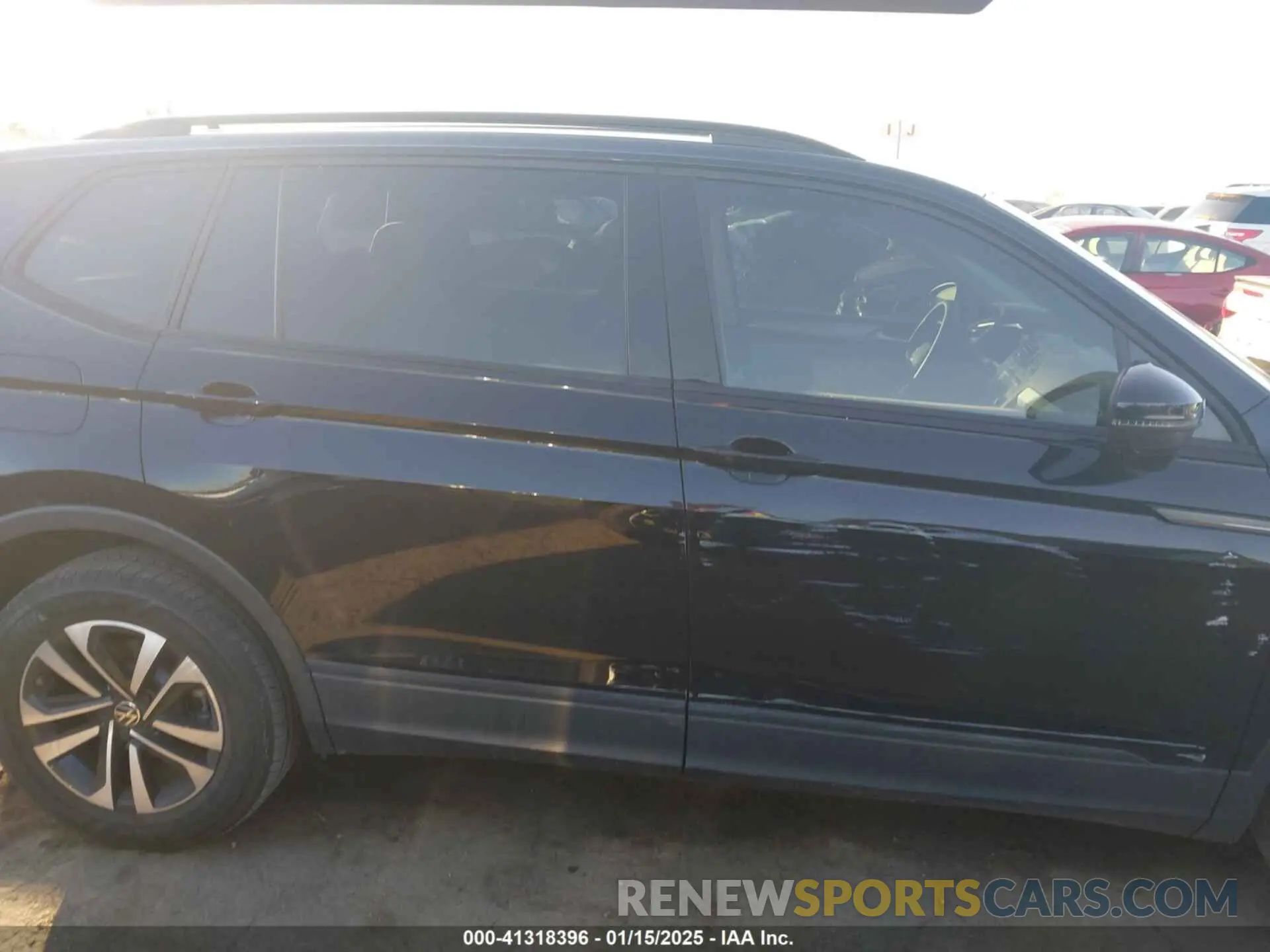 13 Photograph of a damaged car 3VV1B7AX9NM124552 VOLKSWAGEN TIGUAN 2022