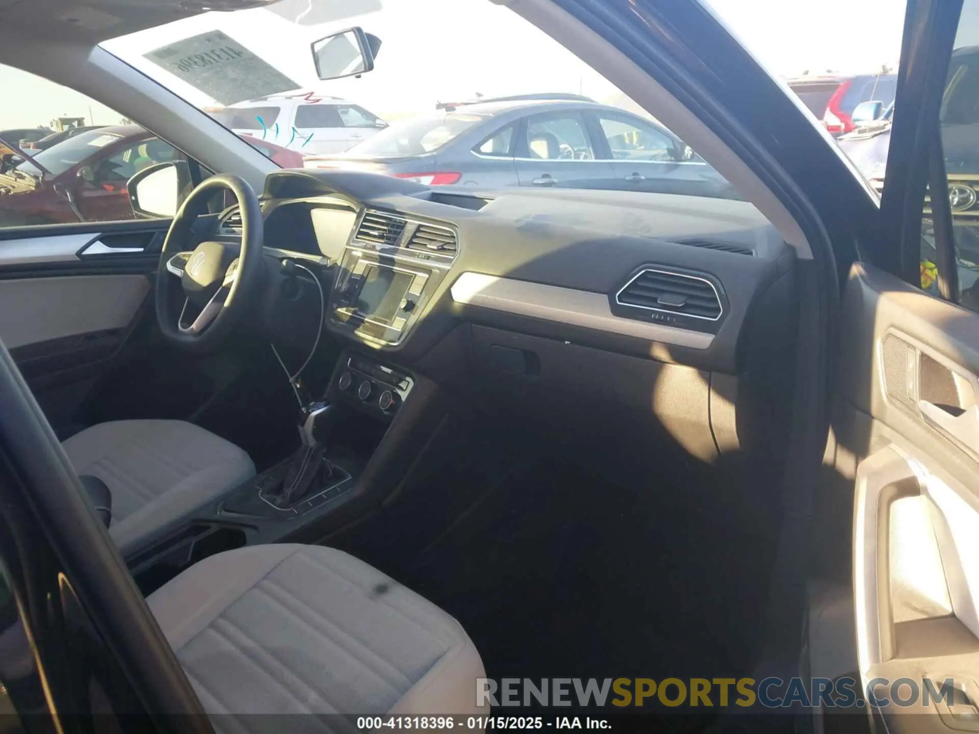 5 Photograph of a damaged car 3VV1B7AX9NM124552 VOLKSWAGEN TIGUAN 2022