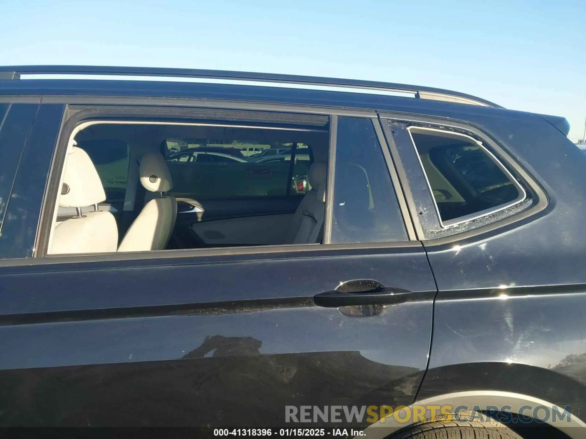 6 Photograph of a damaged car 3VV1B7AX9NM124552 VOLKSWAGEN TIGUAN 2022