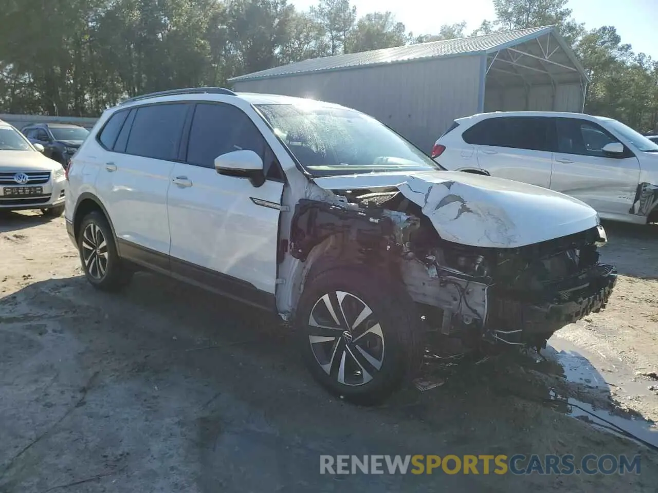 4 Photograph of a damaged car 3VV1B7AXXNM113849 VOLKSWAGEN TIGUAN 2022
