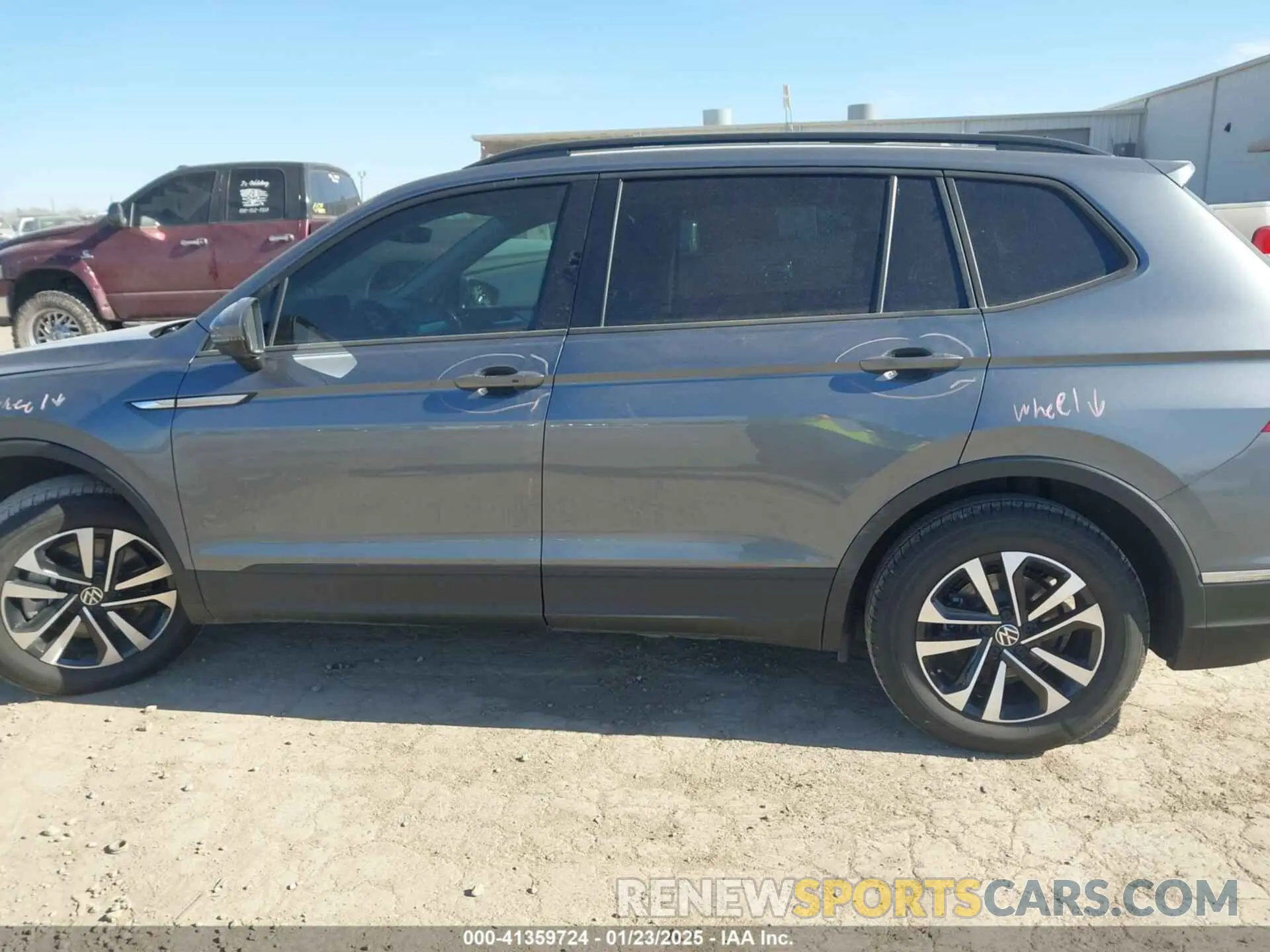 15 Photograph of a damaged car 3VV1B7AXXNM164123 VOLKSWAGEN TIGUAN 2022