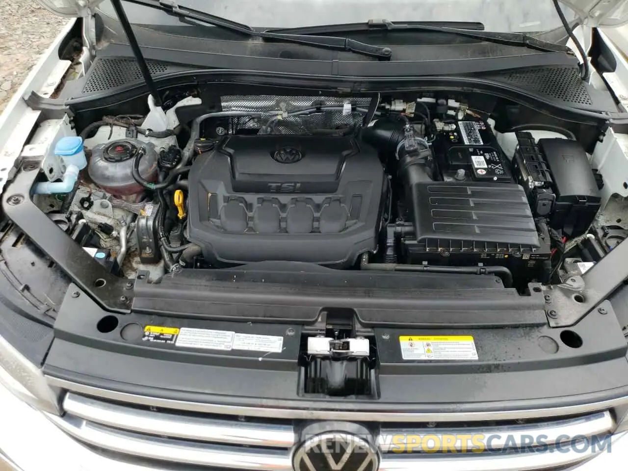 12 Photograph of a damaged car 3VV2B7AX0NM038924 VOLKSWAGEN TIGUAN 2022