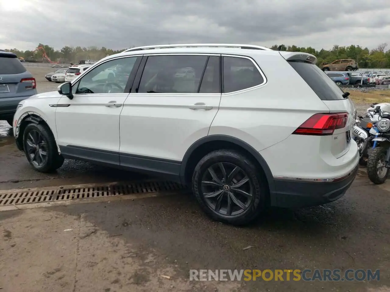 2 Photograph of a damaged car 3VV2B7AX0NM038924 VOLKSWAGEN TIGUAN 2022