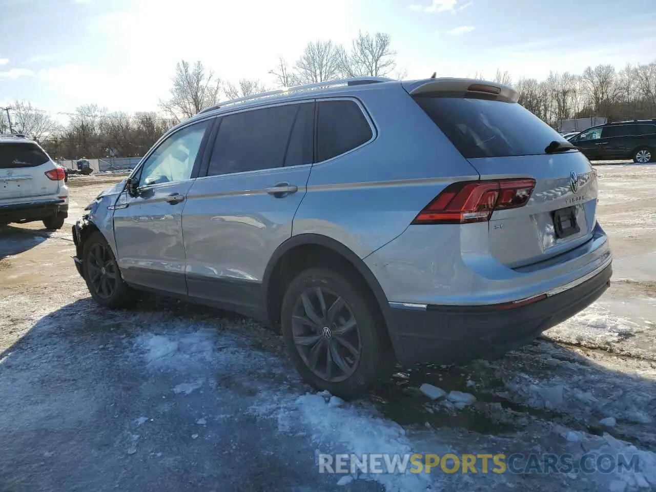 2 Photograph of a damaged car 3VV2B7AX0NM061376 VOLKSWAGEN TIGUAN 2022