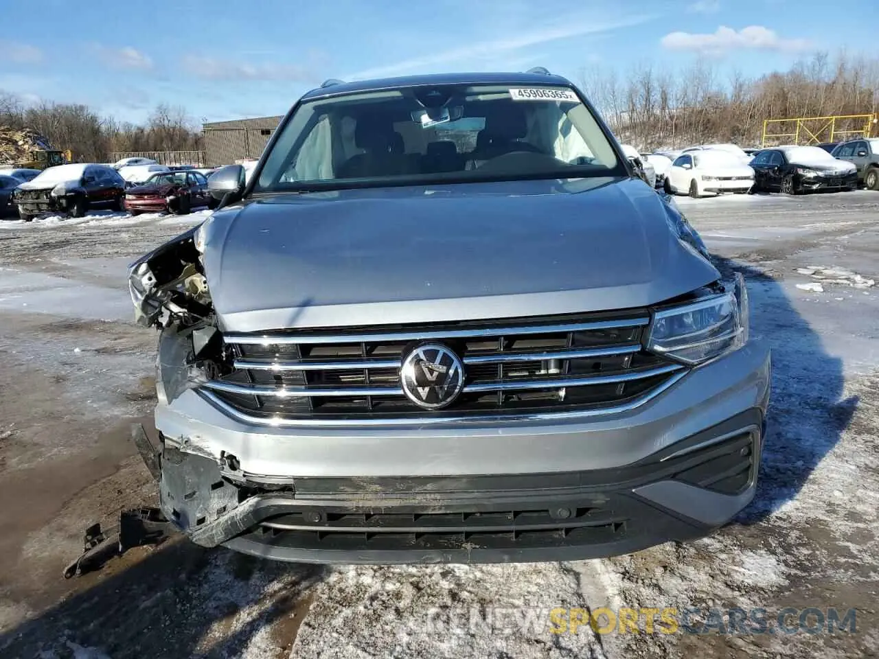 5 Photograph of a damaged car 3VV2B7AX0NM061376 VOLKSWAGEN TIGUAN 2022