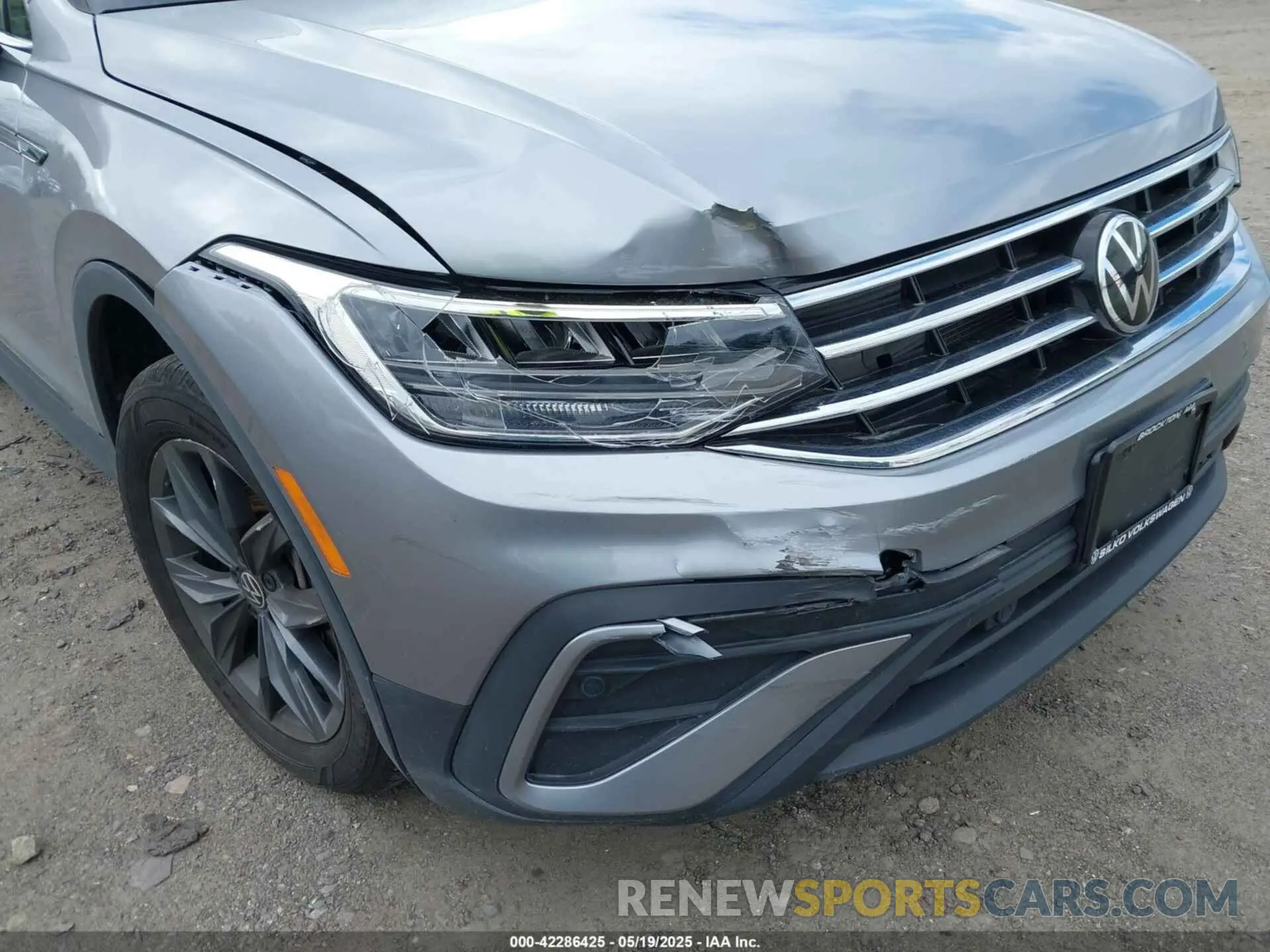 18 Photograph of a damaged car 3VV2B7AX0NM158691 VOLKSWAGEN TIGUAN 2022