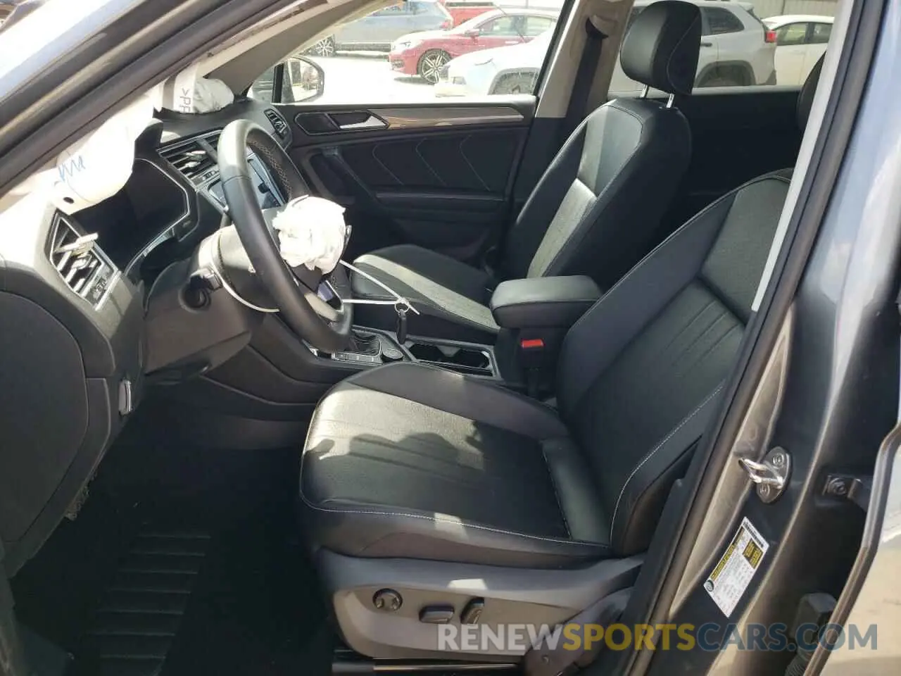 7 Photograph of a damaged car 3VV2B7AX0NM172736 VOLKSWAGEN TIGUAN 2022