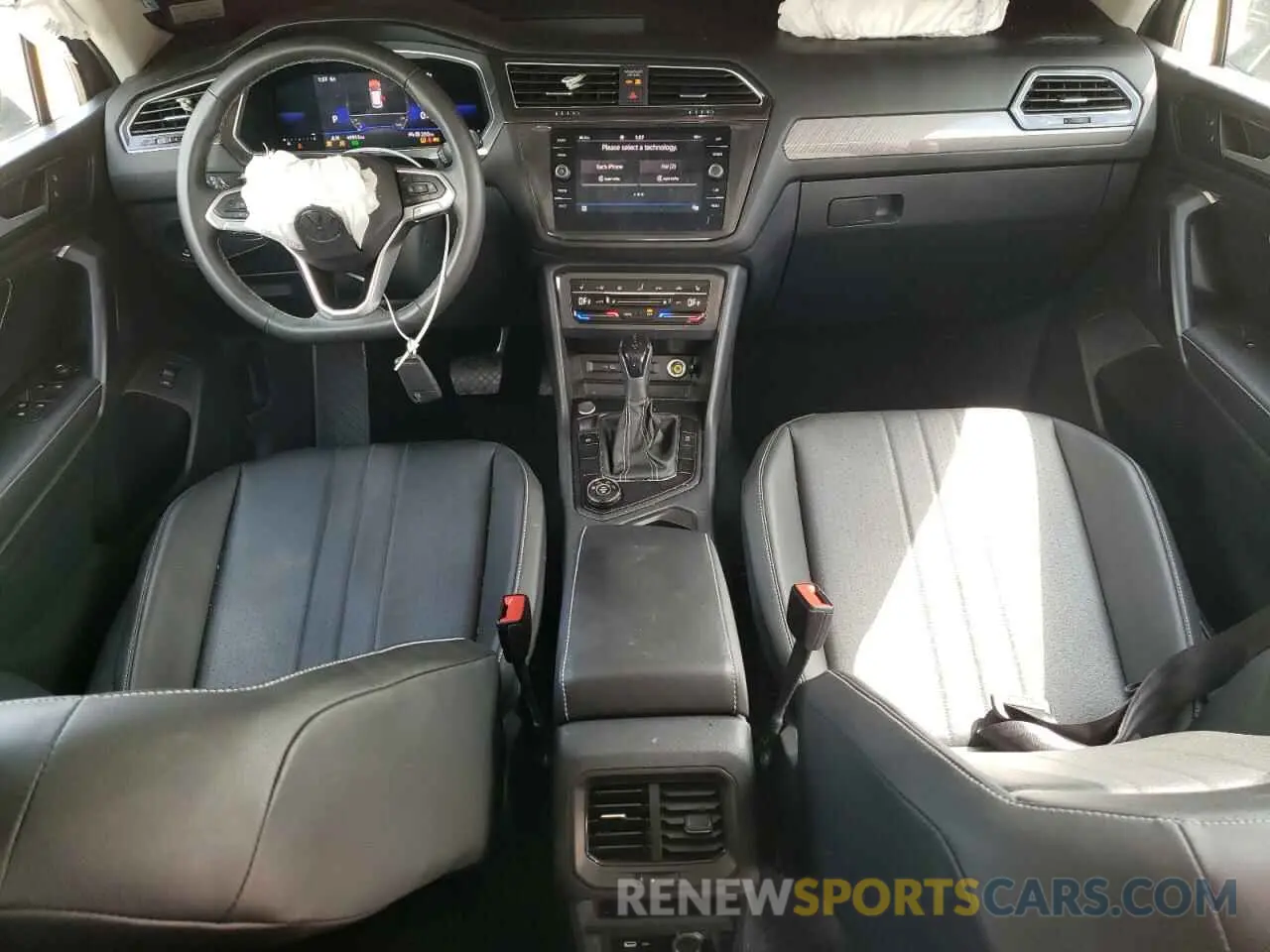 8 Photograph of a damaged car 3VV2B7AX0NM172736 VOLKSWAGEN TIGUAN 2022