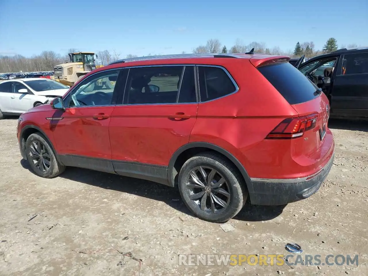 2 Photograph of a damaged car 3VV2B7AX1NM003101 VOLKSWAGEN TIGUAN 2022