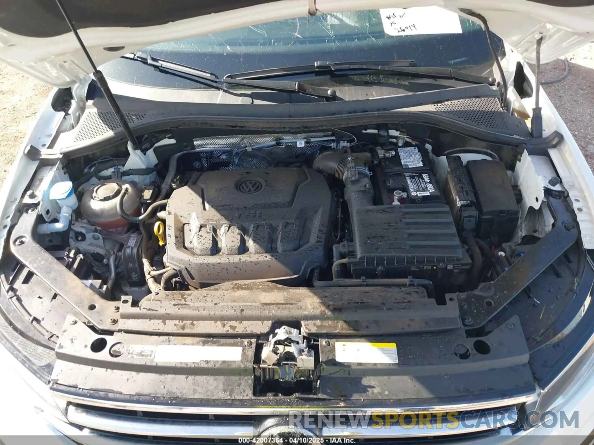 10 Photograph of a damaged car 3VV2B7AX2NM010932 VOLKSWAGEN TIGUAN 2022