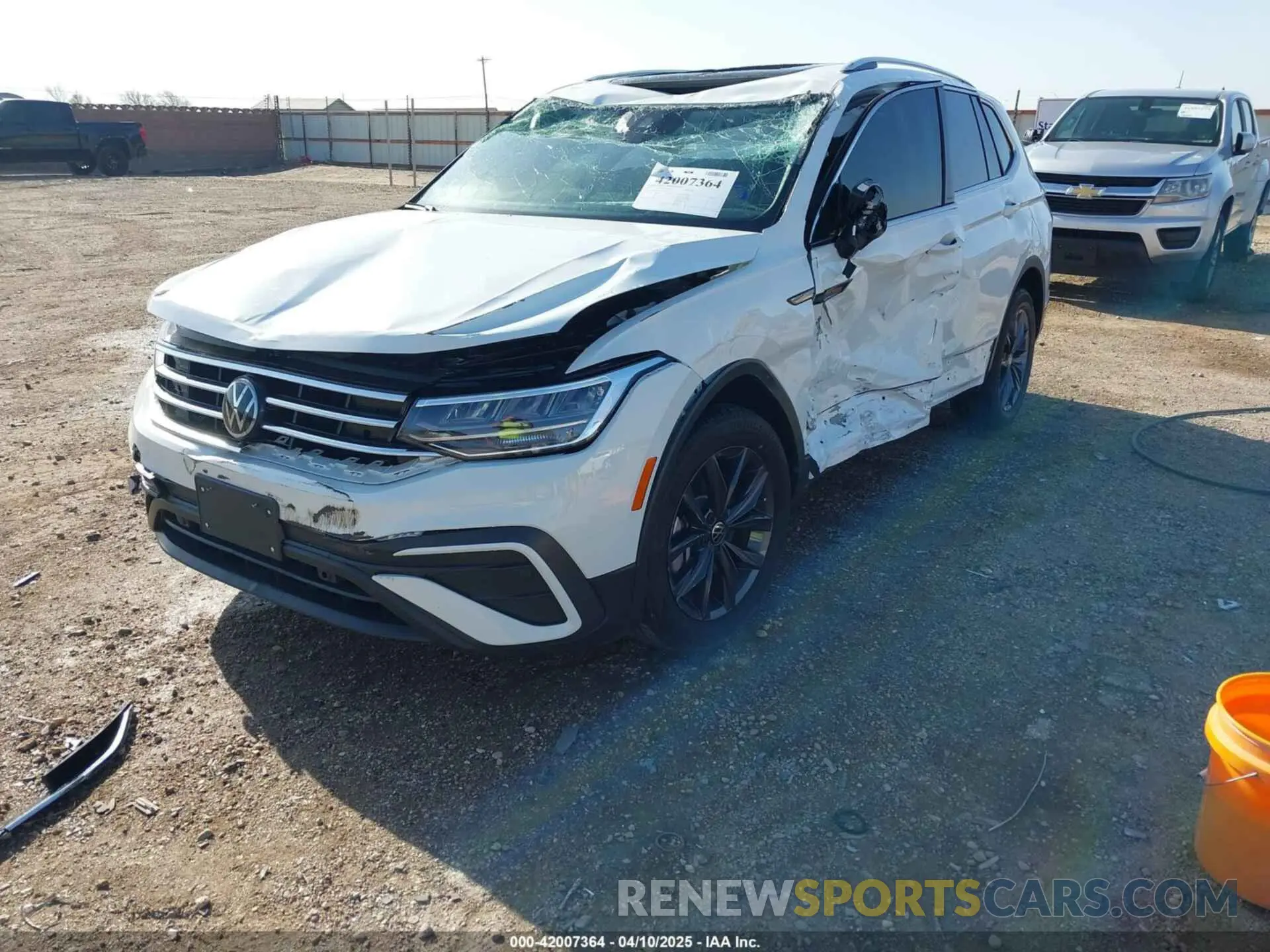 2 Photograph of a damaged car 3VV2B7AX2NM010932 VOLKSWAGEN TIGUAN 2022