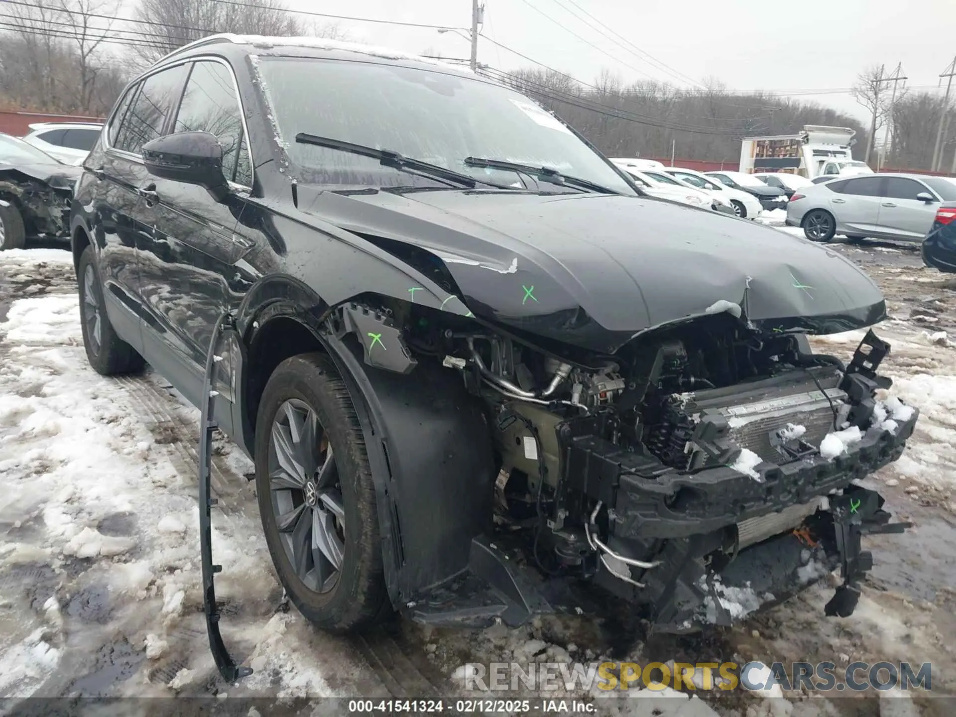 6 Photograph of a damaged car 3VV2B7AX3NM070010 VOLKSWAGEN TIGUAN 2022