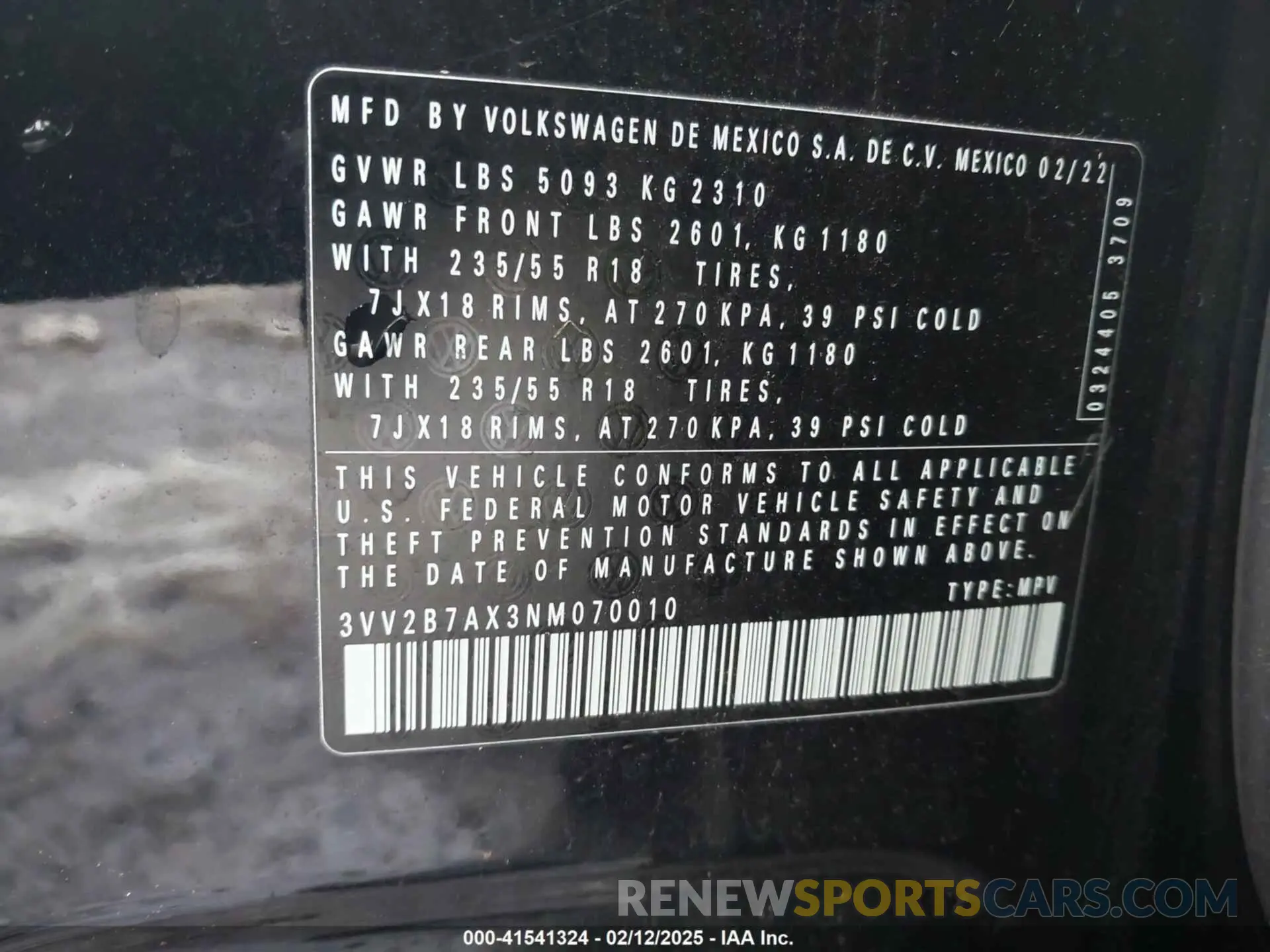 9 Photograph of a damaged car 3VV2B7AX3NM070010 VOLKSWAGEN TIGUAN 2022