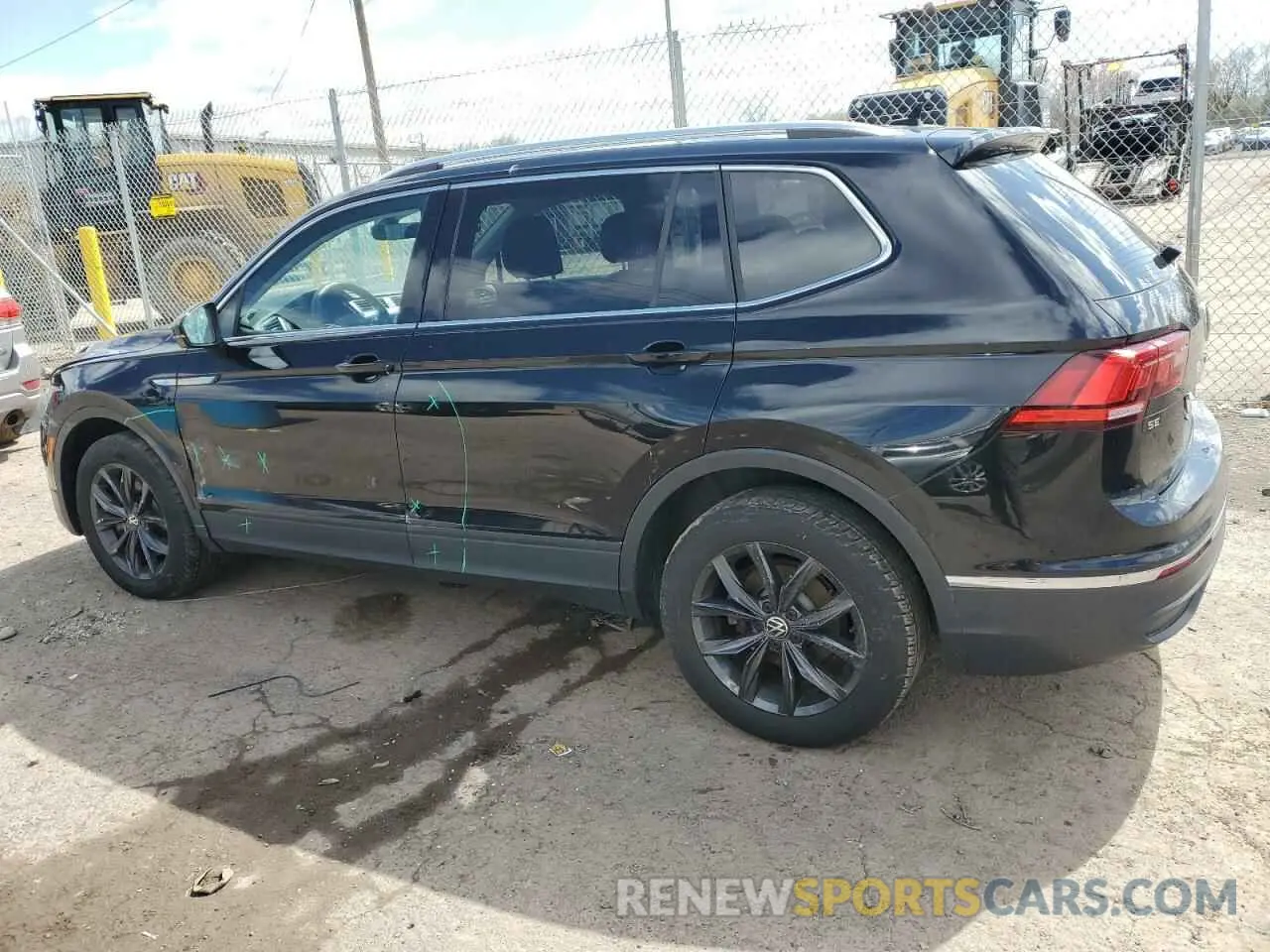 2 Photograph of a damaged car 3VV2B7AX4NM063051 VOLKSWAGEN TIGUAN 2022