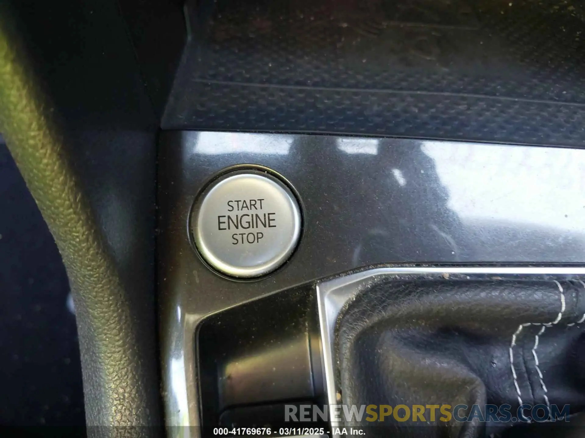 11 Photograph of a damaged car 3VV2B7AX4NM118467 VOLKSWAGEN TIGUAN 2022