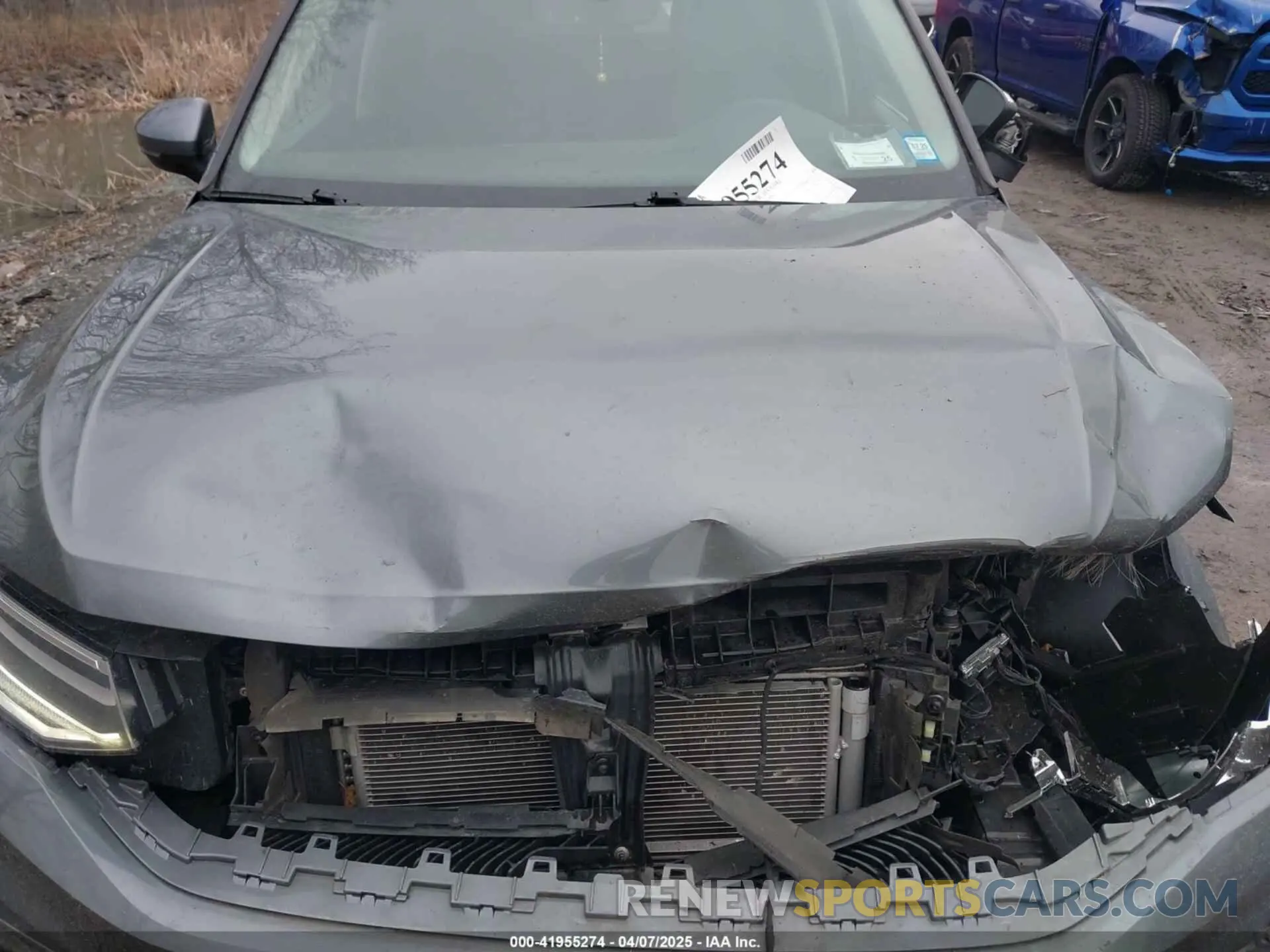 10 Photograph of a damaged car 3VV2B7AX4NM126181 VOLKSWAGEN TIGUAN 2022