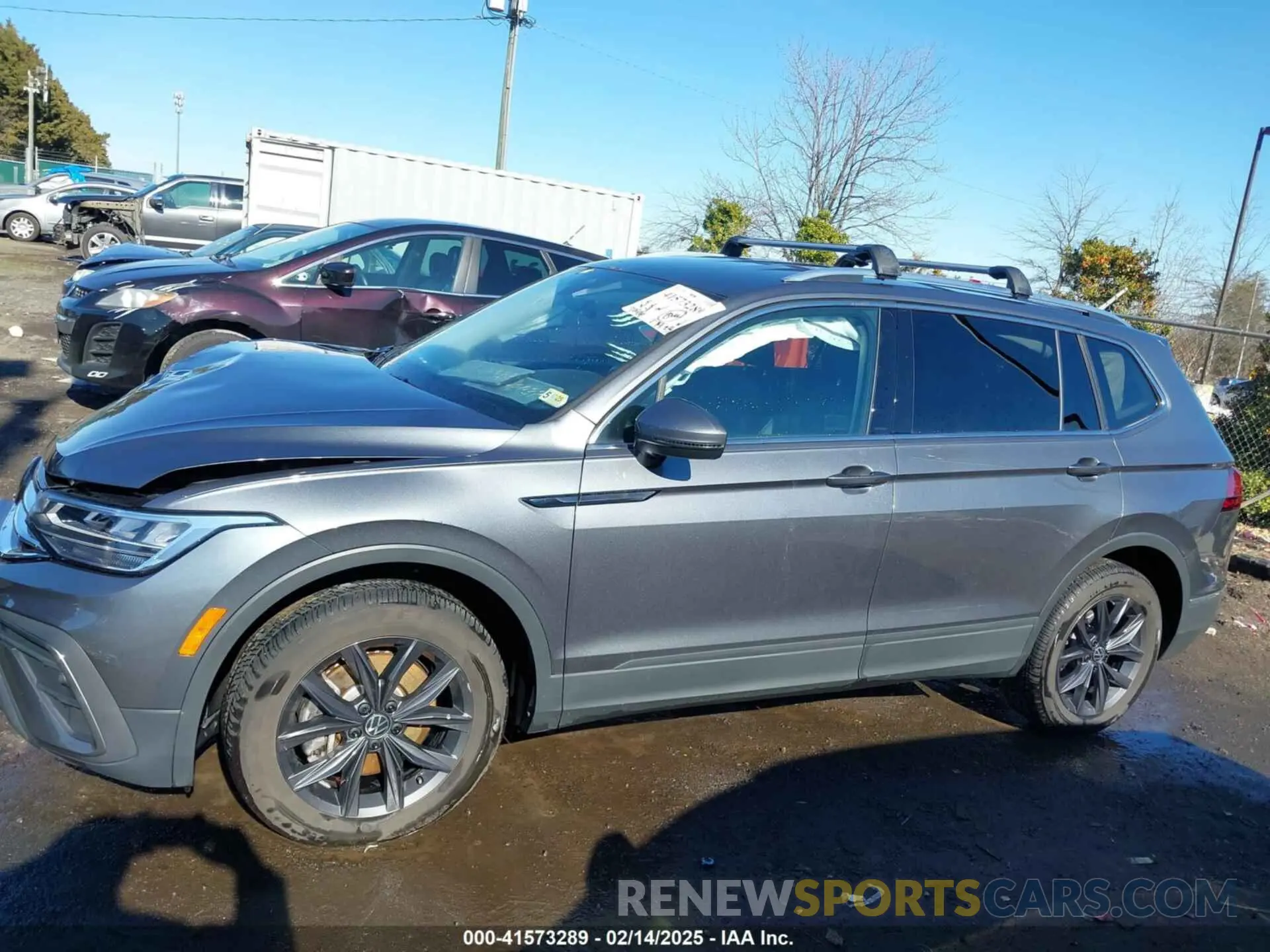 14 Photograph of a damaged car 3VV2B7AX5NM048462 VOLKSWAGEN TIGUAN 2022
