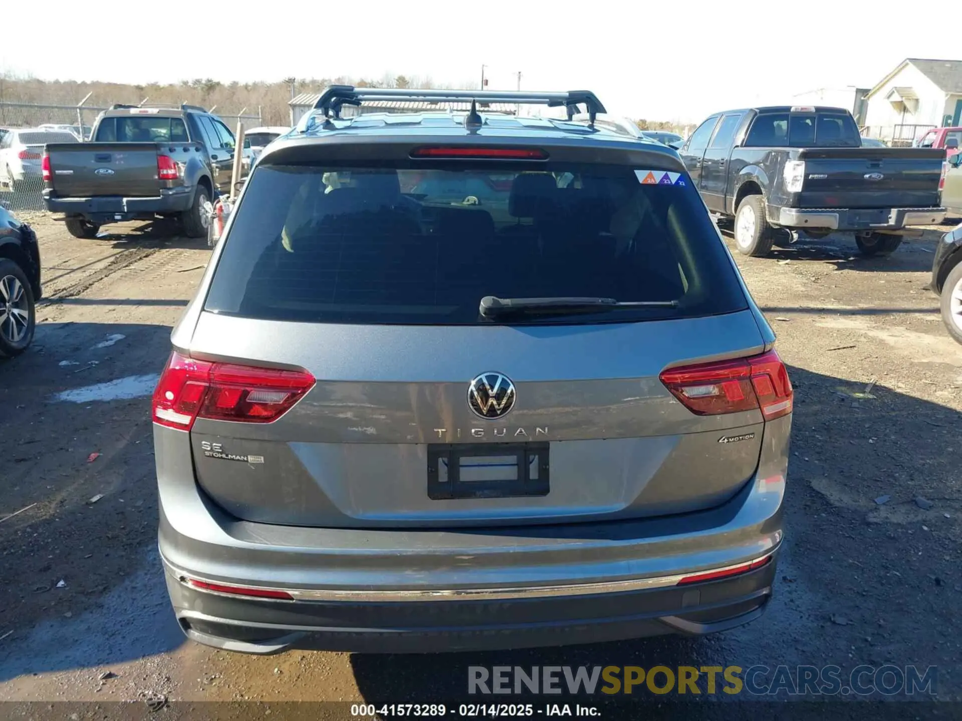 16 Photograph of a damaged car 3VV2B7AX5NM048462 VOLKSWAGEN TIGUAN 2022