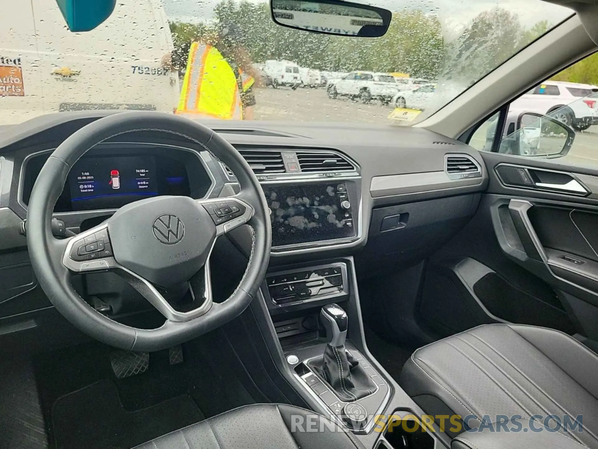 6 Photograph of a damaged car 3VV2B7AX5NM082093 VOLKSWAGEN TIGUAN 2022