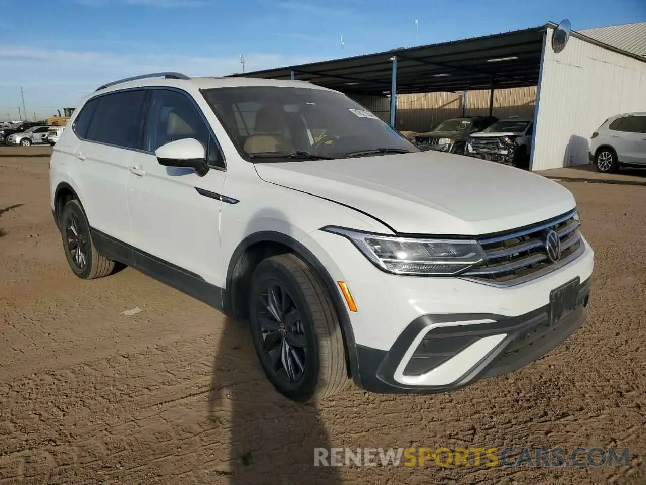 4 Photograph of a damaged car 3VV2B7AX5NM125587 VOLKSWAGEN TIGUAN 2022