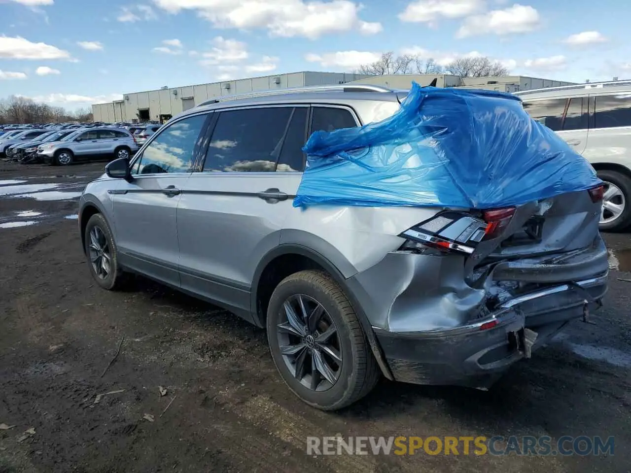 2 Photograph of a damaged car 3VV2B7AX5NM145127 VOLKSWAGEN TIGUAN 2022