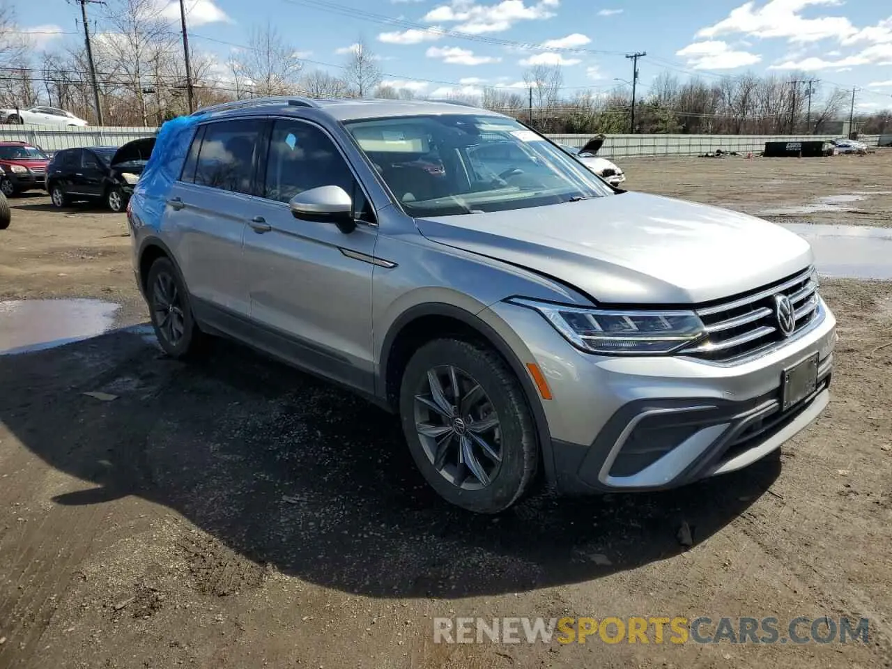 4 Photograph of a damaged car 3VV2B7AX5NM145127 VOLKSWAGEN TIGUAN 2022