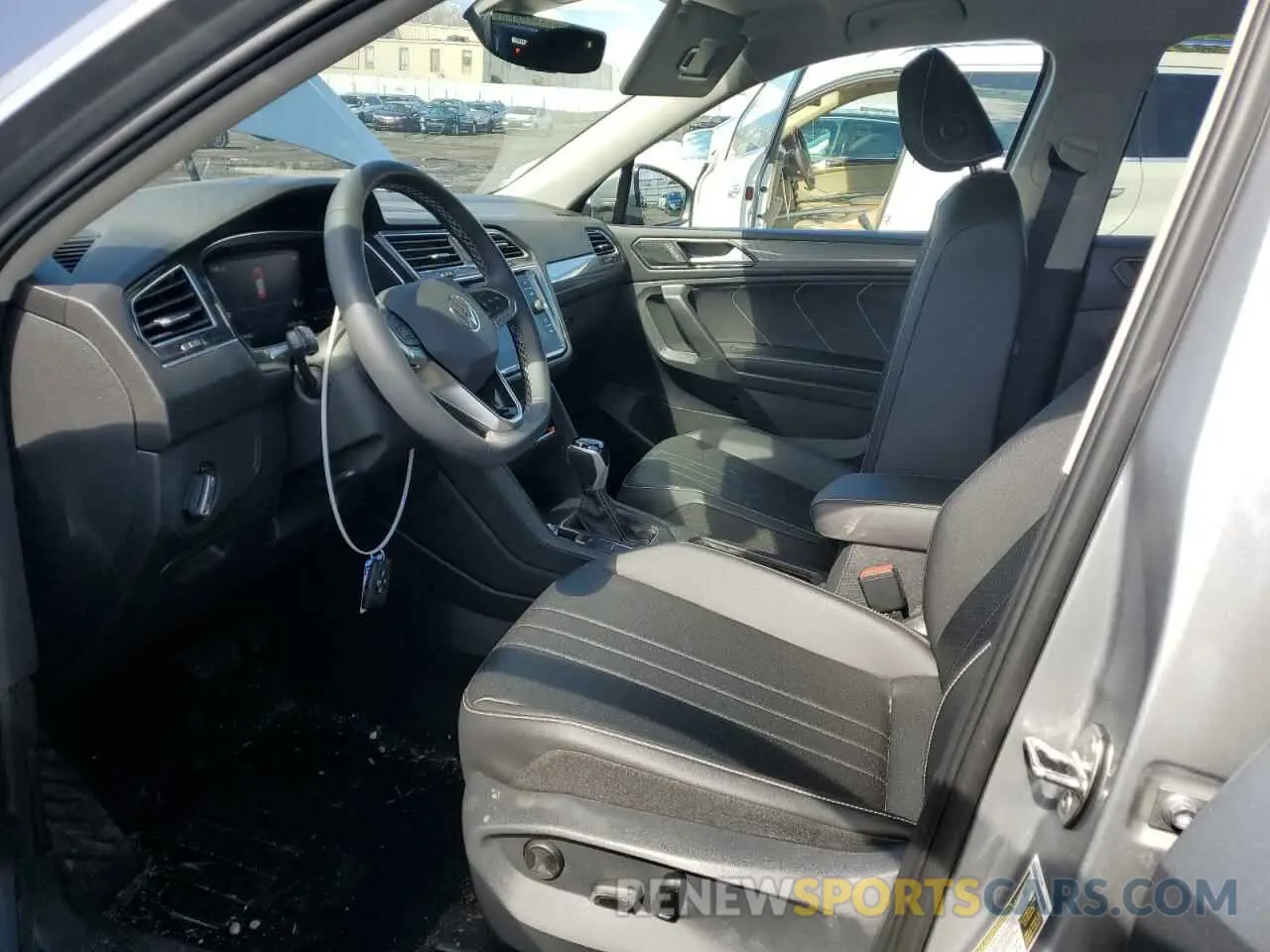 7 Photograph of a damaged car 3VV2B7AX5NM145127 VOLKSWAGEN TIGUAN 2022