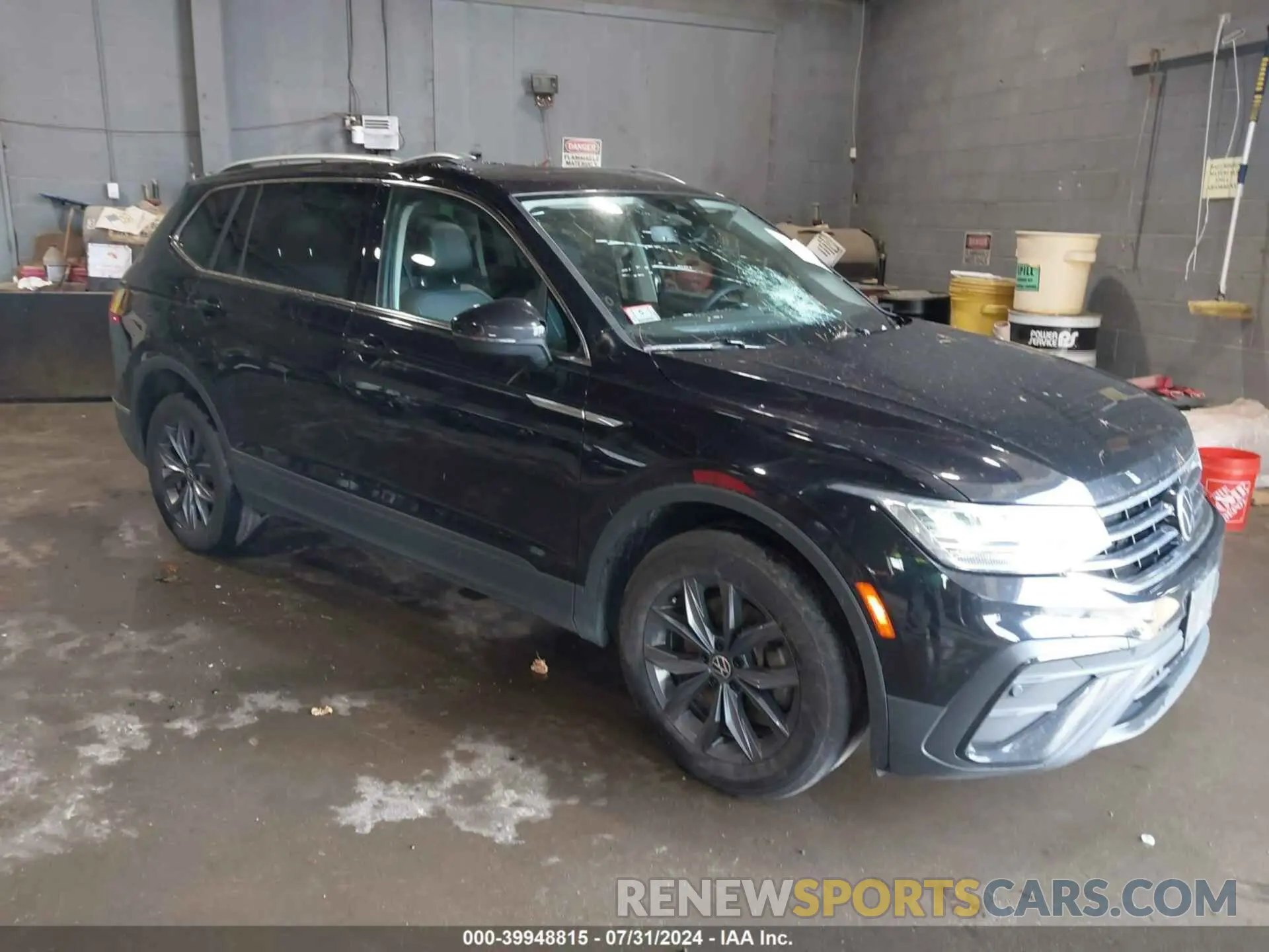 1 Photograph of a damaged car 3VV2B7AX6NM073743 VOLKSWAGEN TIGUAN 2022
