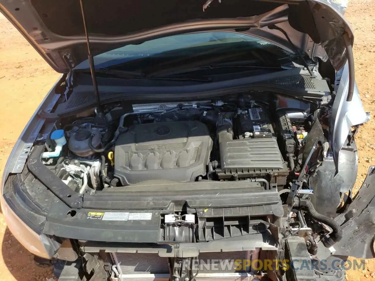 13 Photograph of a damaged car 3VV2B7AX7NM022218 VOLKSWAGEN TIGUAN 2022