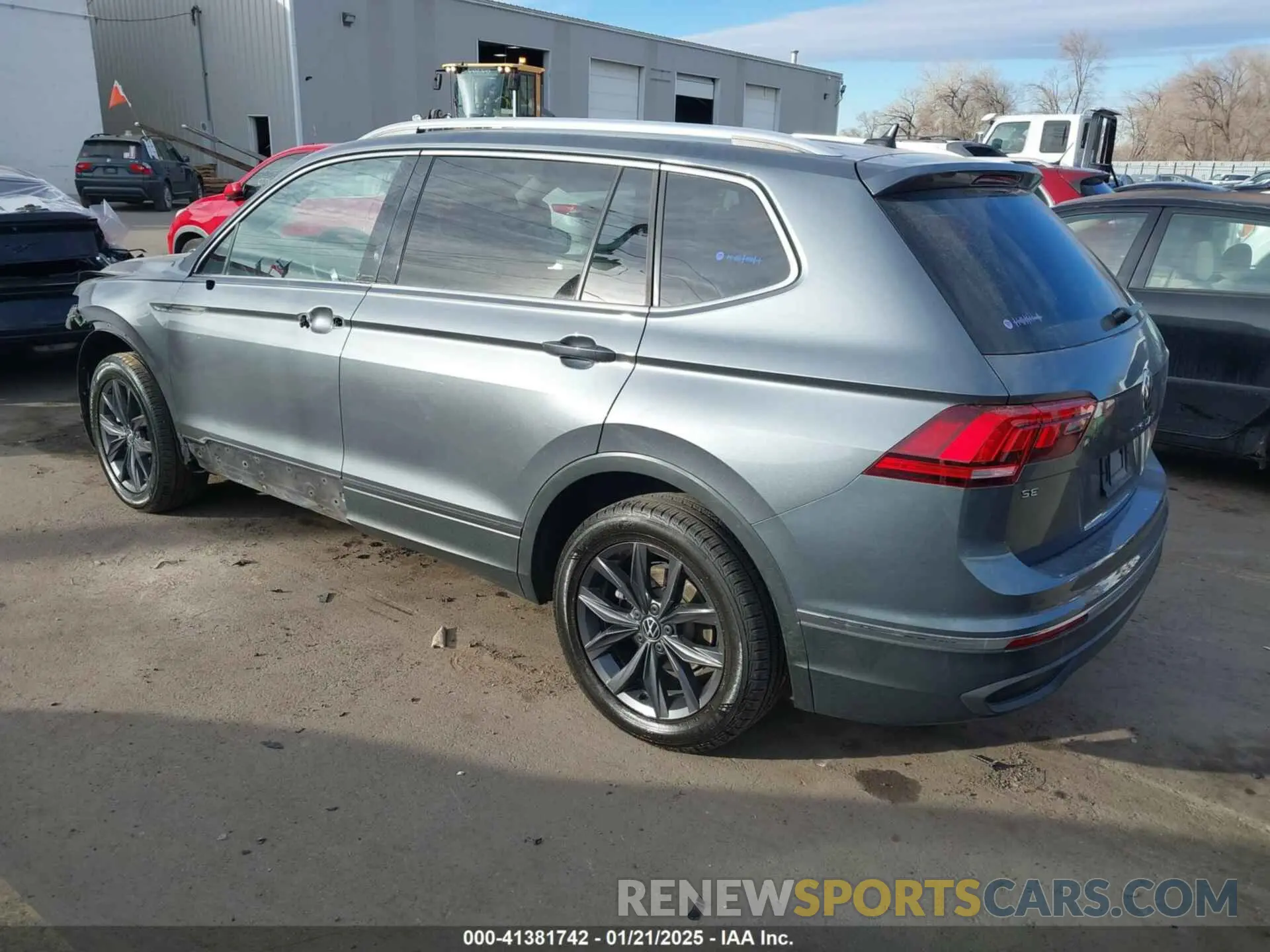 3 Photograph of a damaged car 3VV2B7AX7NM029685 VOLKSWAGEN TIGUAN 2022