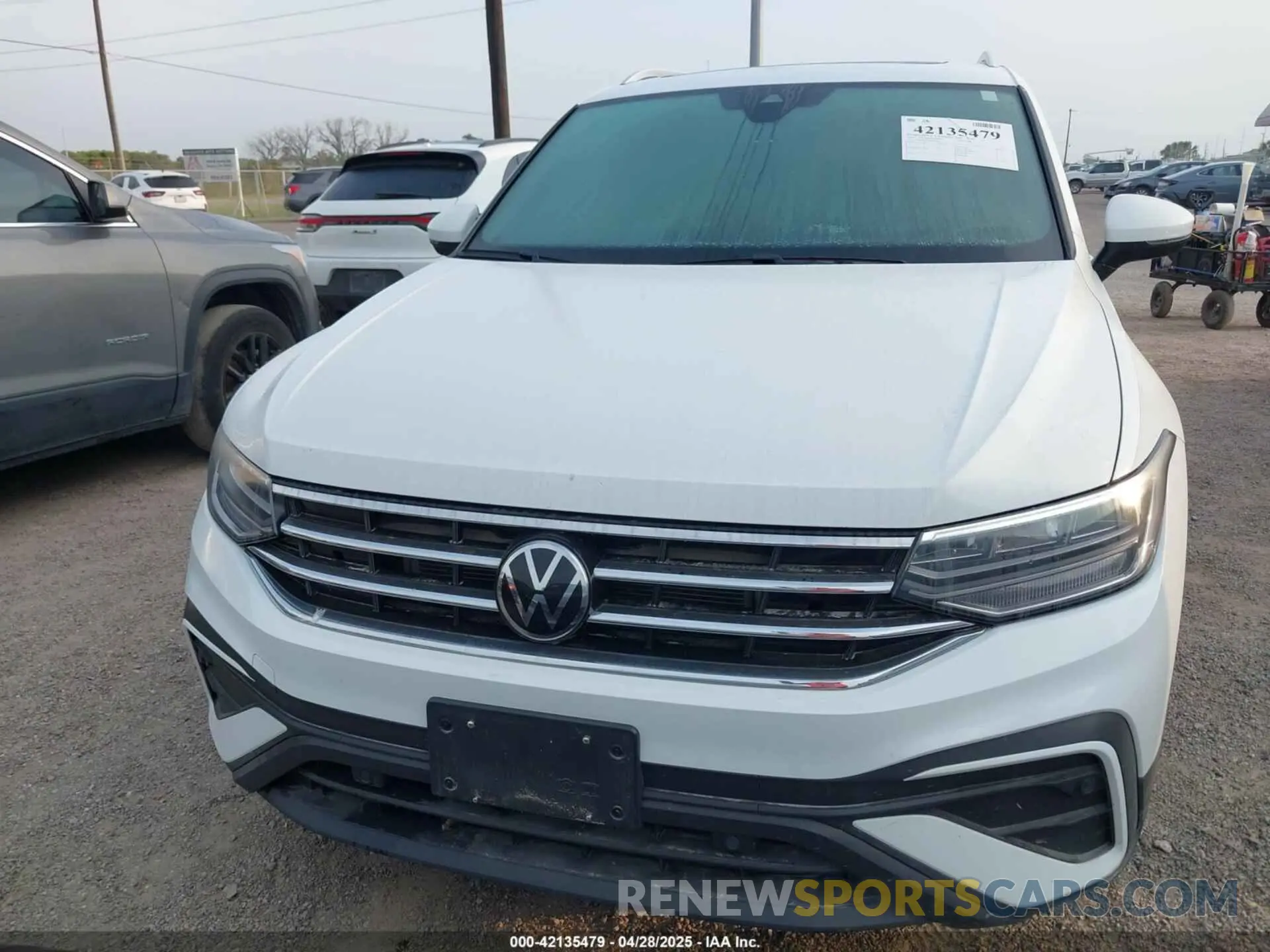 6 Photograph of a damaged car 3VV2B7AX7NM085058 VOLKSWAGEN TIGUAN 2022