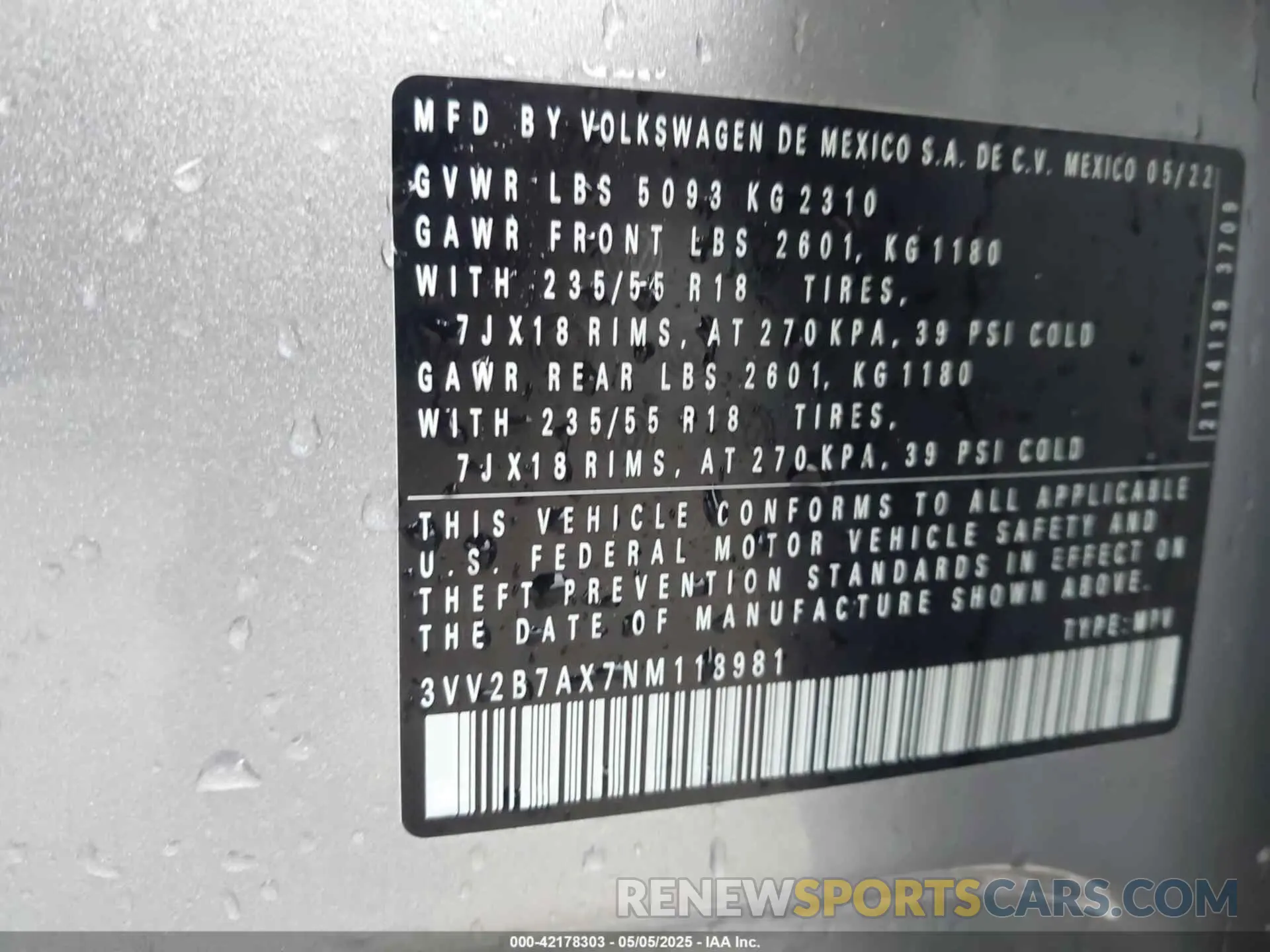 9 Photograph of a damaged car 3VV2B7AX7NM118981 VOLKSWAGEN TIGUAN 2022