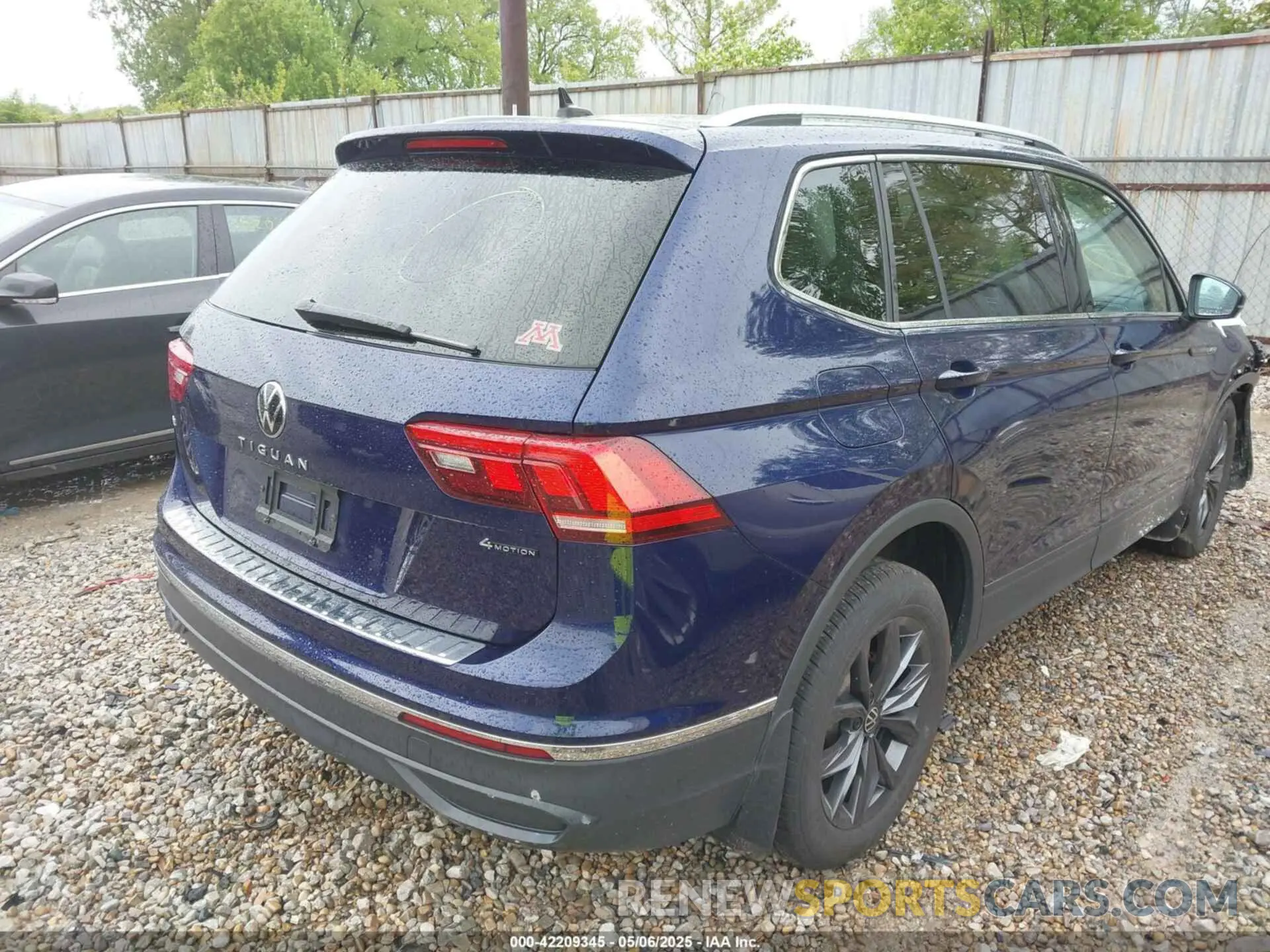 4 Photograph of a damaged car 3VV2B7AX8NM098143 VOLKSWAGEN TIGUAN 2022