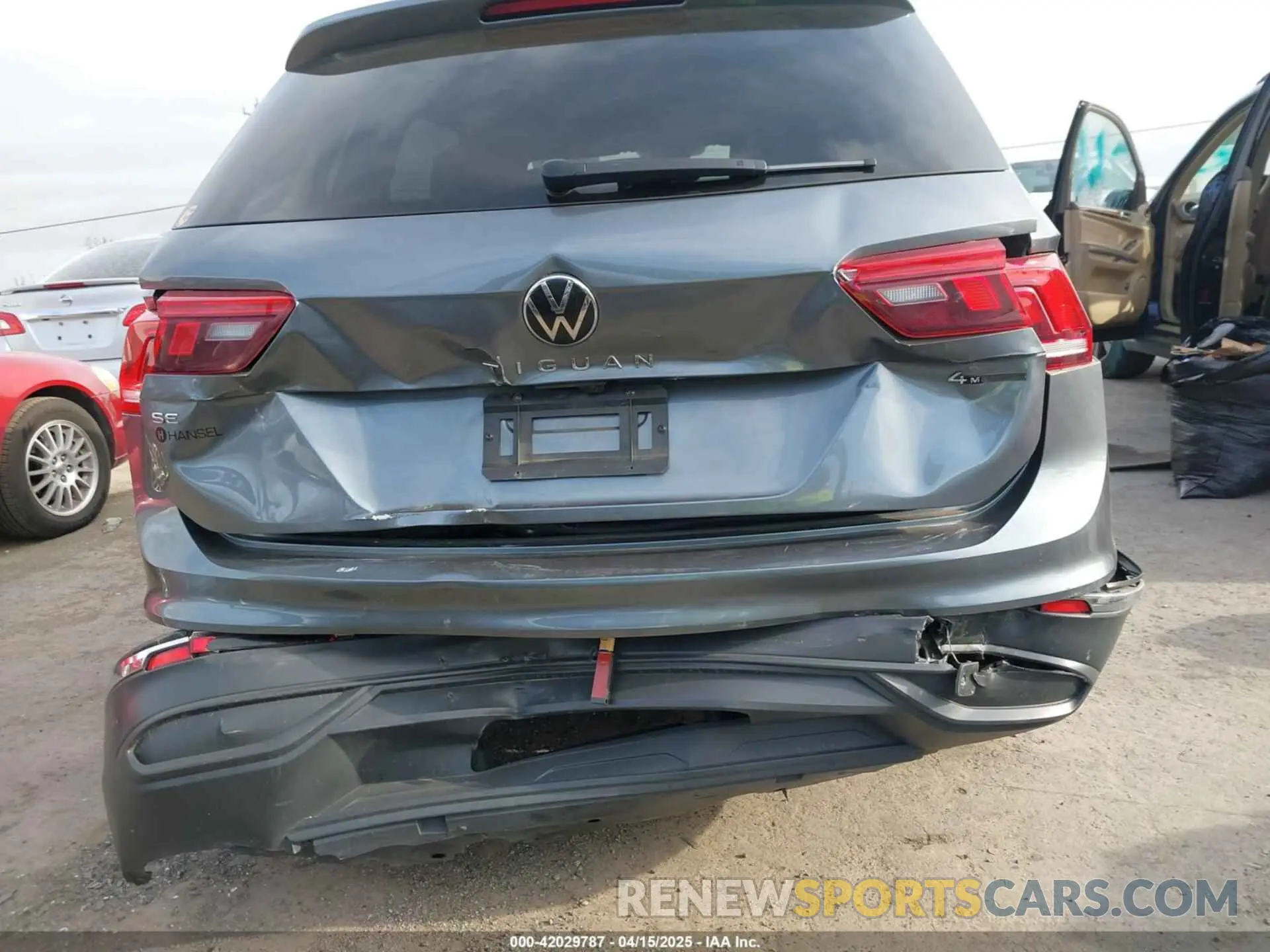6 Photograph of a damaged car 3VV2B7AX8NM132534 VOLKSWAGEN TIGUAN 2022
