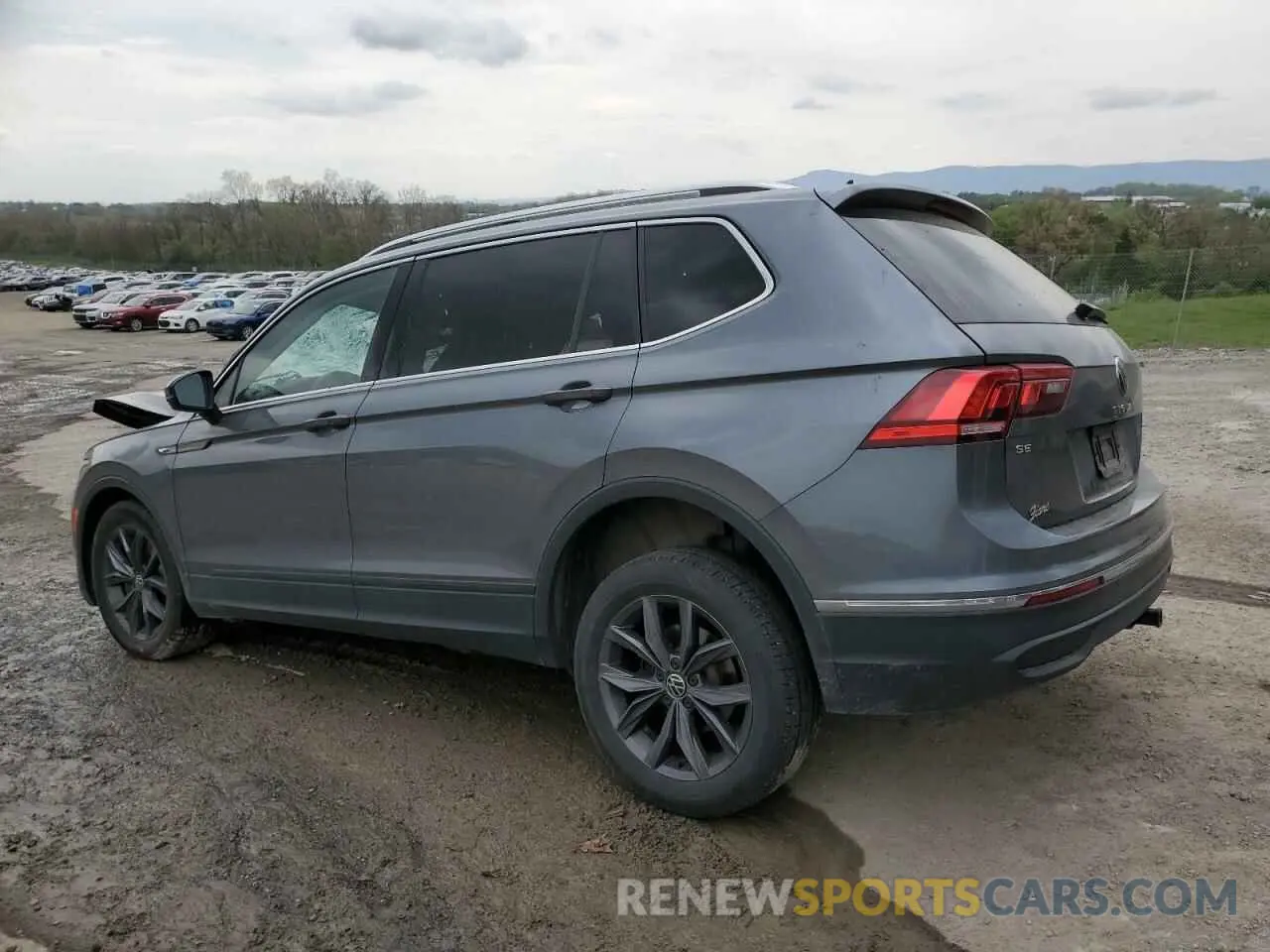 2 Photograph of a damaged car 3VV2B7AX8NM137488 VOLKSWAGEN TIGUAN 2022