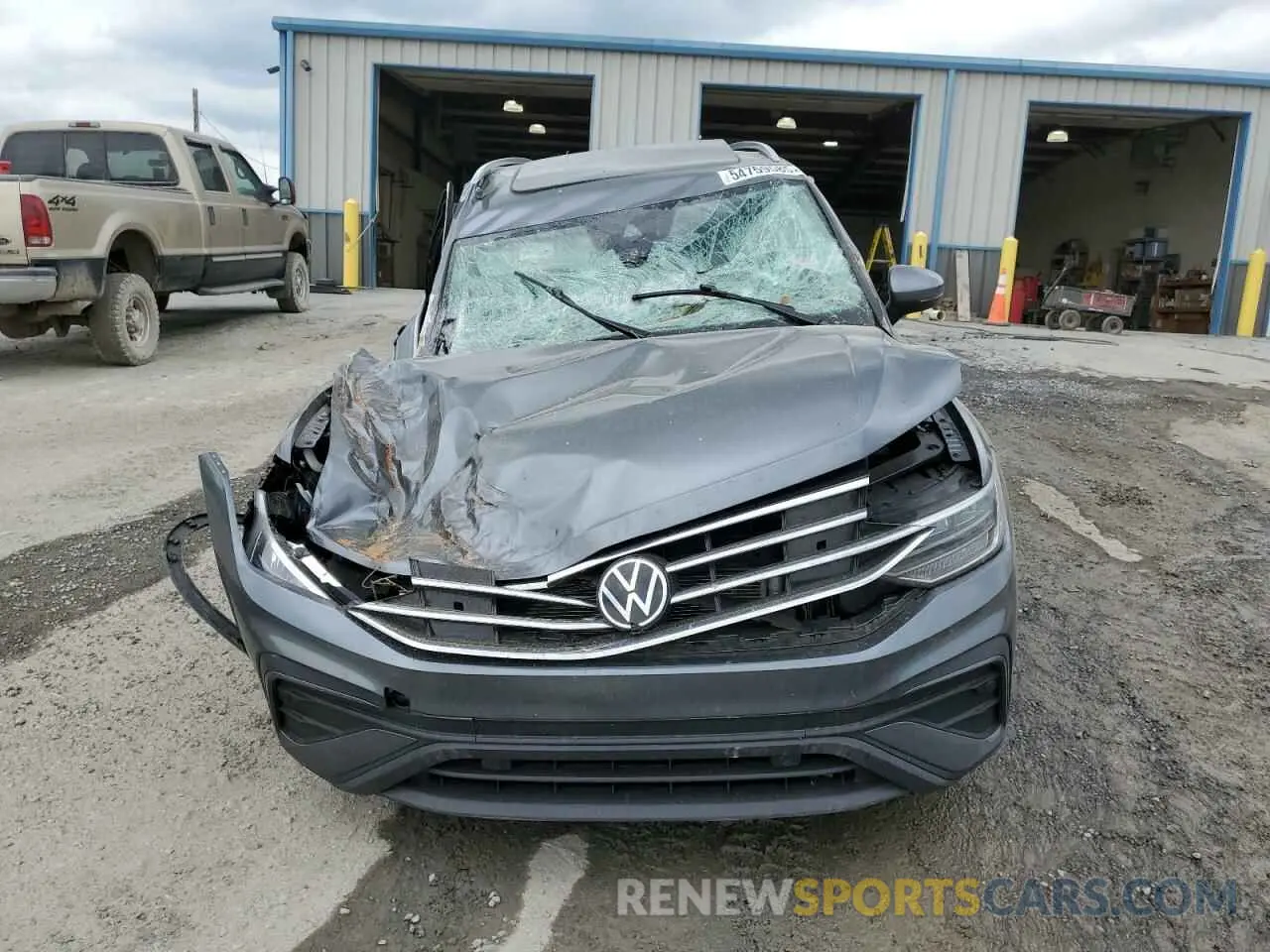 5 Photograph of a damaged car 3VV2B7AX8NM137488 VOLKSWAGEN TIGUAN 2022
