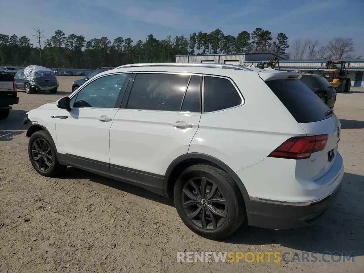 2 Photograph of a damaged car 3VV2B7AX9NM016923 VOLKSWAGEN TIGUAN 2022