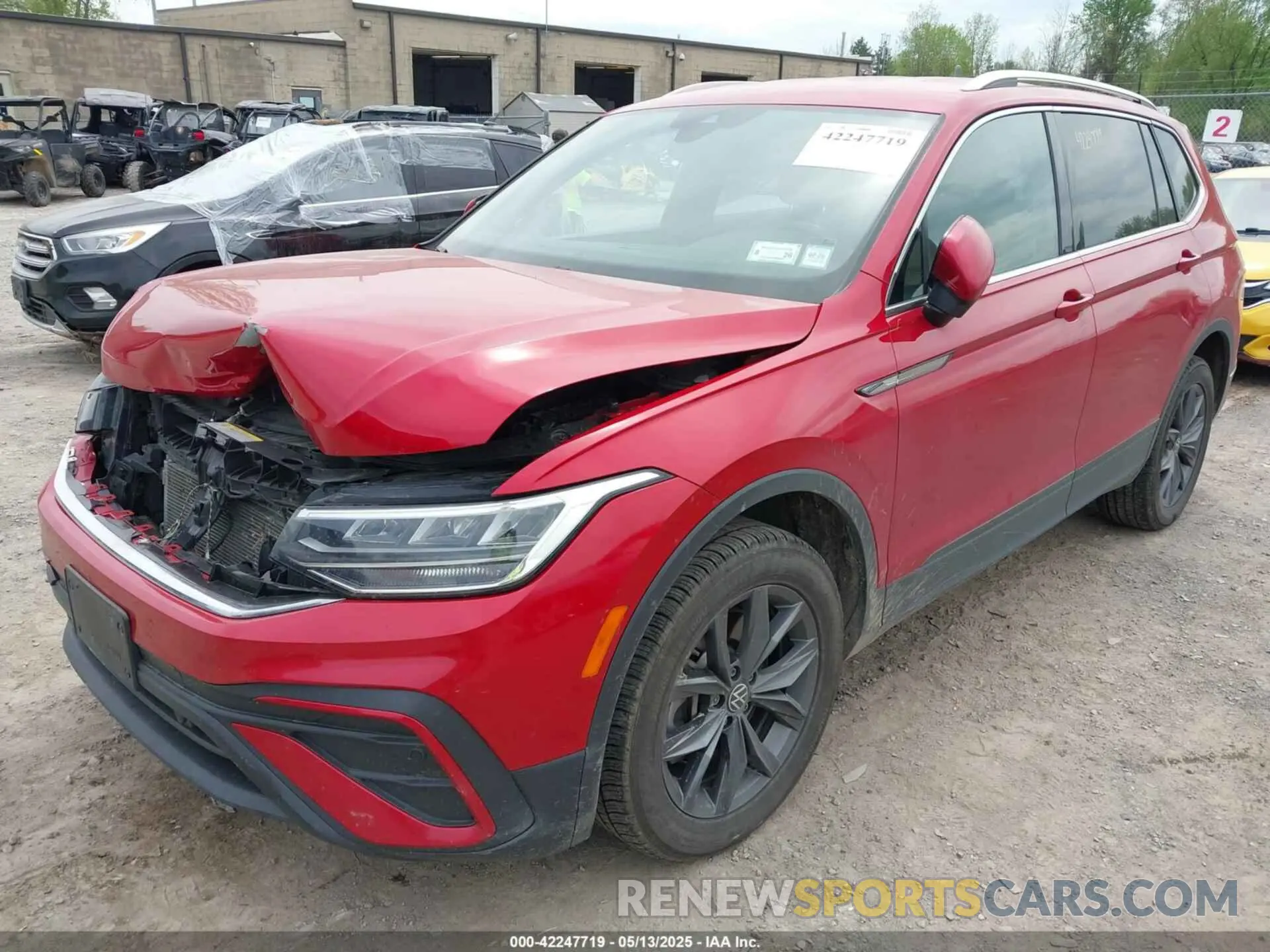 2 Photograph of a damaged car 3VV2B7AX9NM129948 VOLKSWAGEN TIGUAN 2022