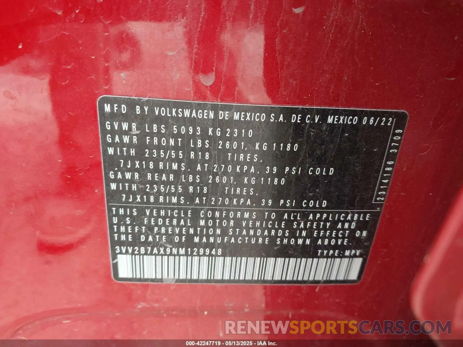 9 Photograph of a damaged car 3VV2B7AX9NM129948 VOLKSWAGEN TIGUAN 2022