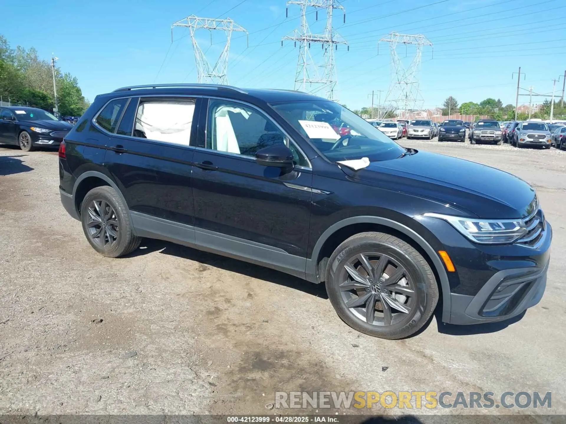 1 Photograph of a damaged car 3VV2B7AX9NM138939 VOLKSWAGEN TIGUAN 2022