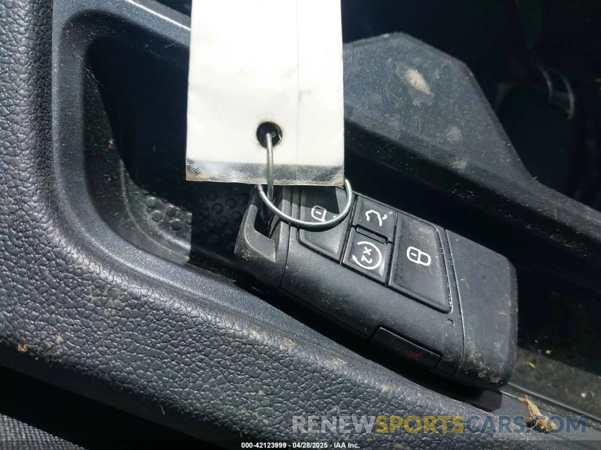 11 Photograph of a damaged car 3VV2B7AX9NM138939 VOLKSWAGEN TIGUAN 2022
