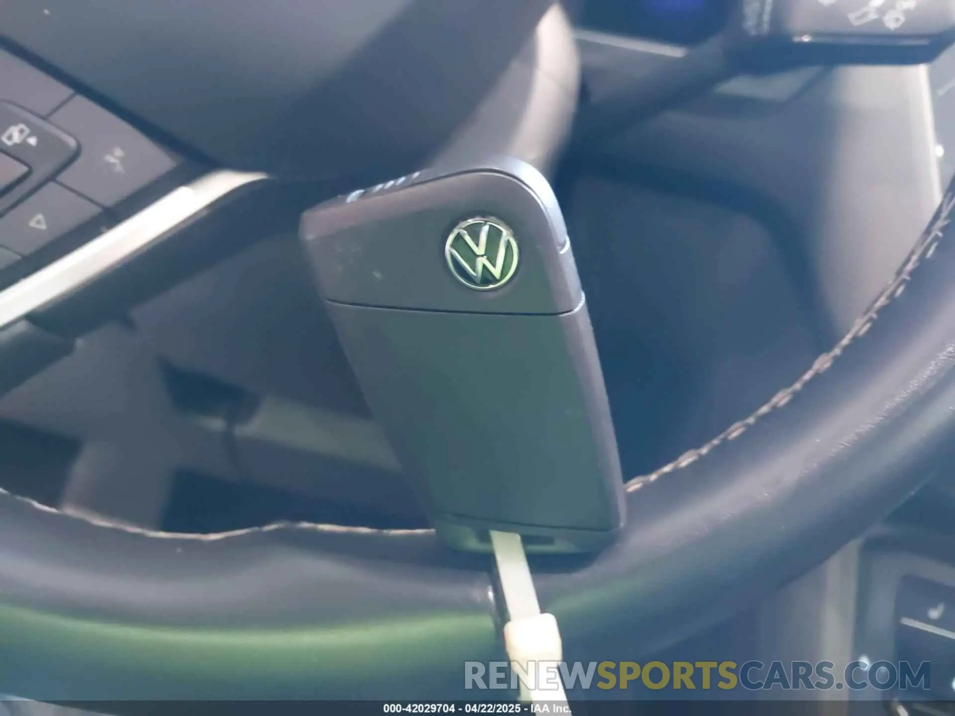 11 Photograph of a damaged car 3VV2B7AX9NM148970 VOLKSWAGEN TIGUAN 2022
