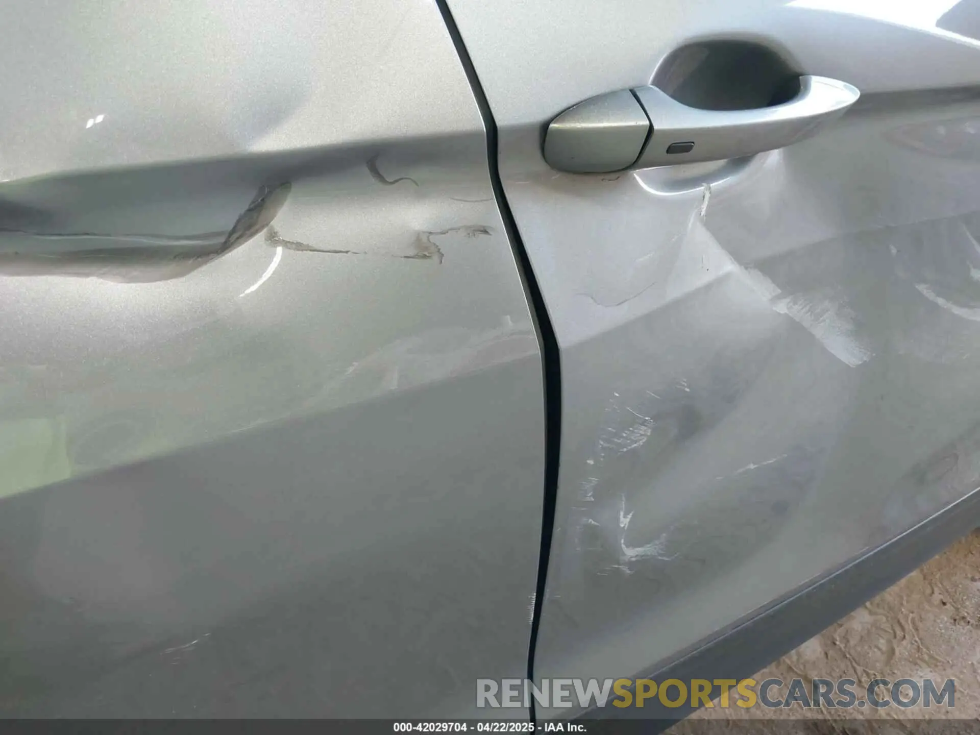 18 Photograph of a damaged car 3VV2B7AX9NM148970 VOLKSWAGEN TIGUAN 2022