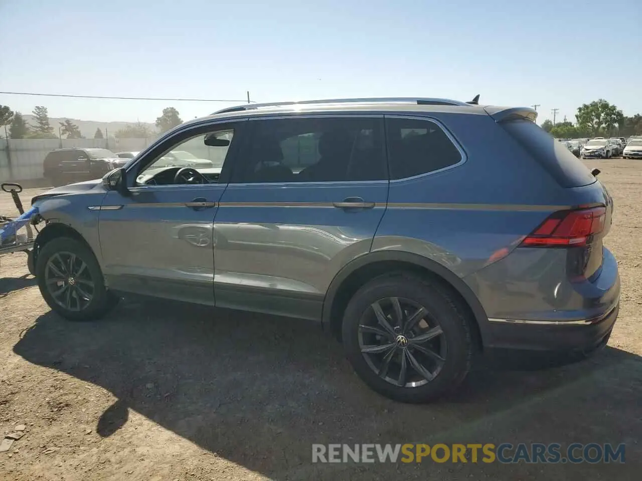 2 Photograph of a damaged car 3VV2B7AXXNM034542 VOLKSWAGEN TIGUAN 2022