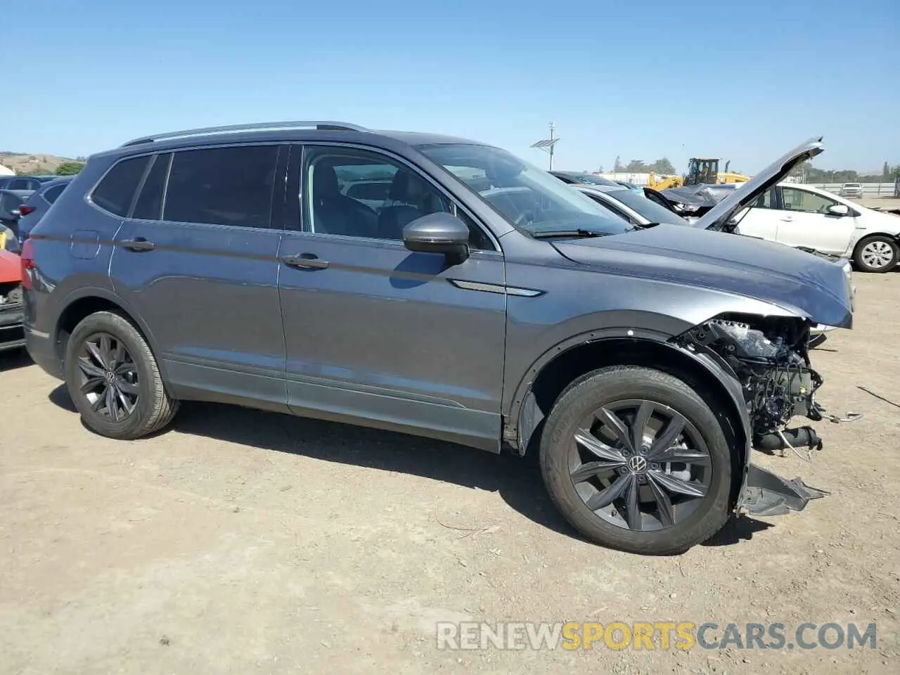 4 Photograph of a damaged car 3VV2B7AXXNM034542 VOLKSWAGEN TIGUAN 2022